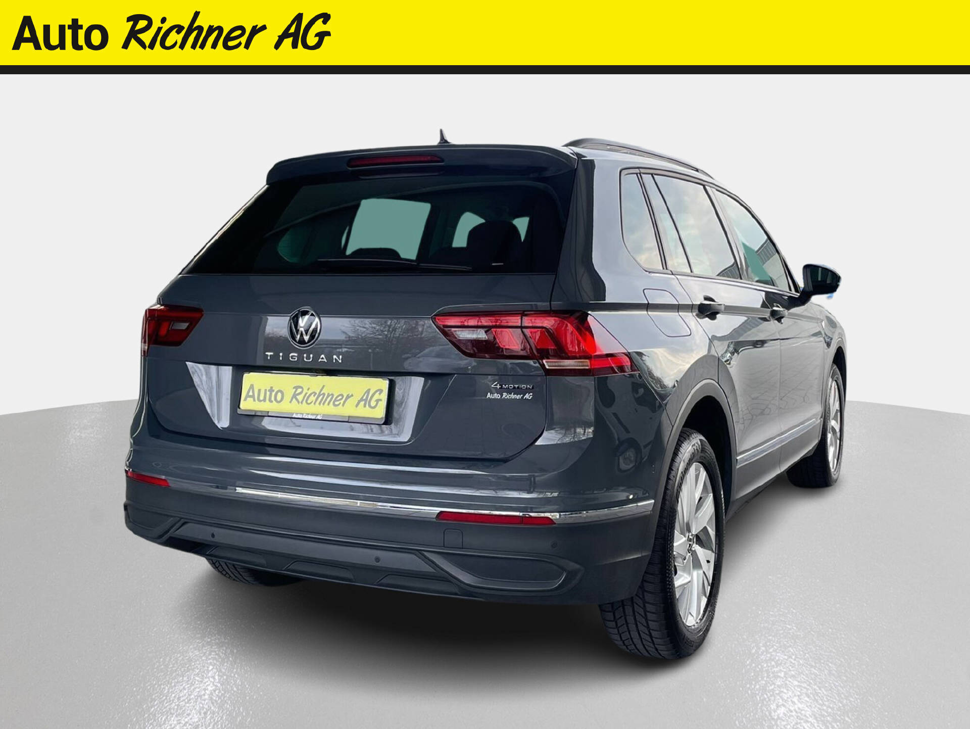 VW Tiguan 2.0 TDI SCR Life DSG-image-3