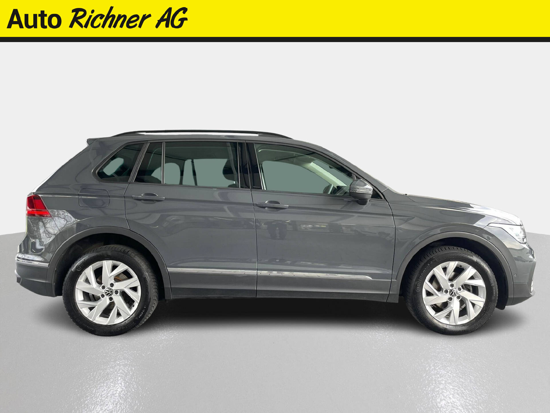 VW Tiguan 2.0 TDI SCR Life DSG-image-2
