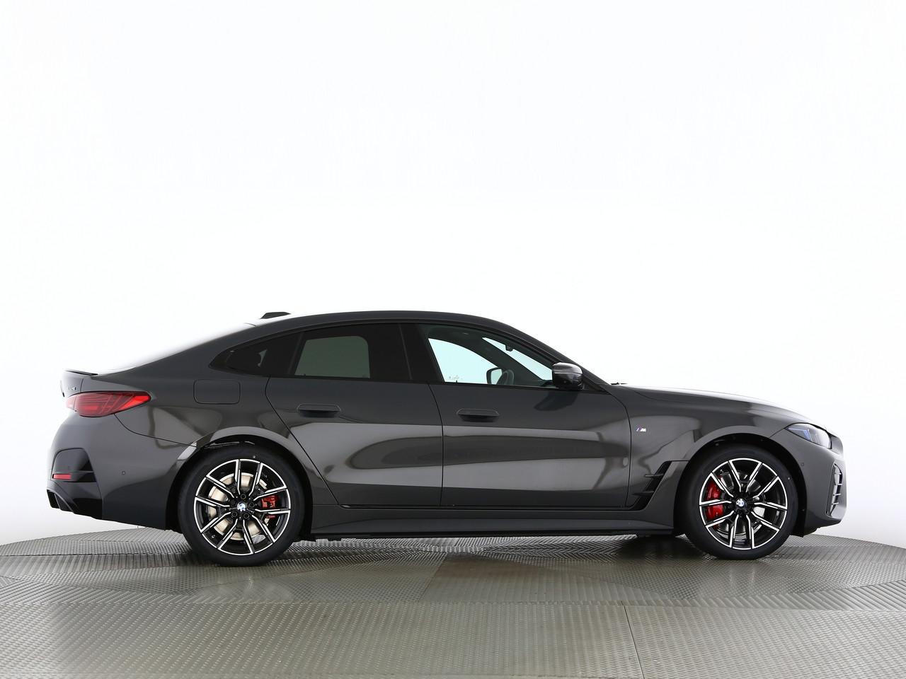 BMW i4 xDrive40-image-14