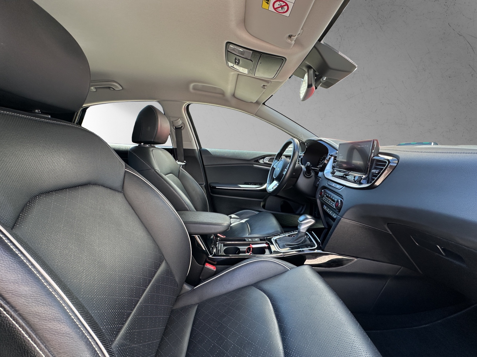 KIA Xceed 1.6 GDi Plug-in Hybrid Style DCT-image-11