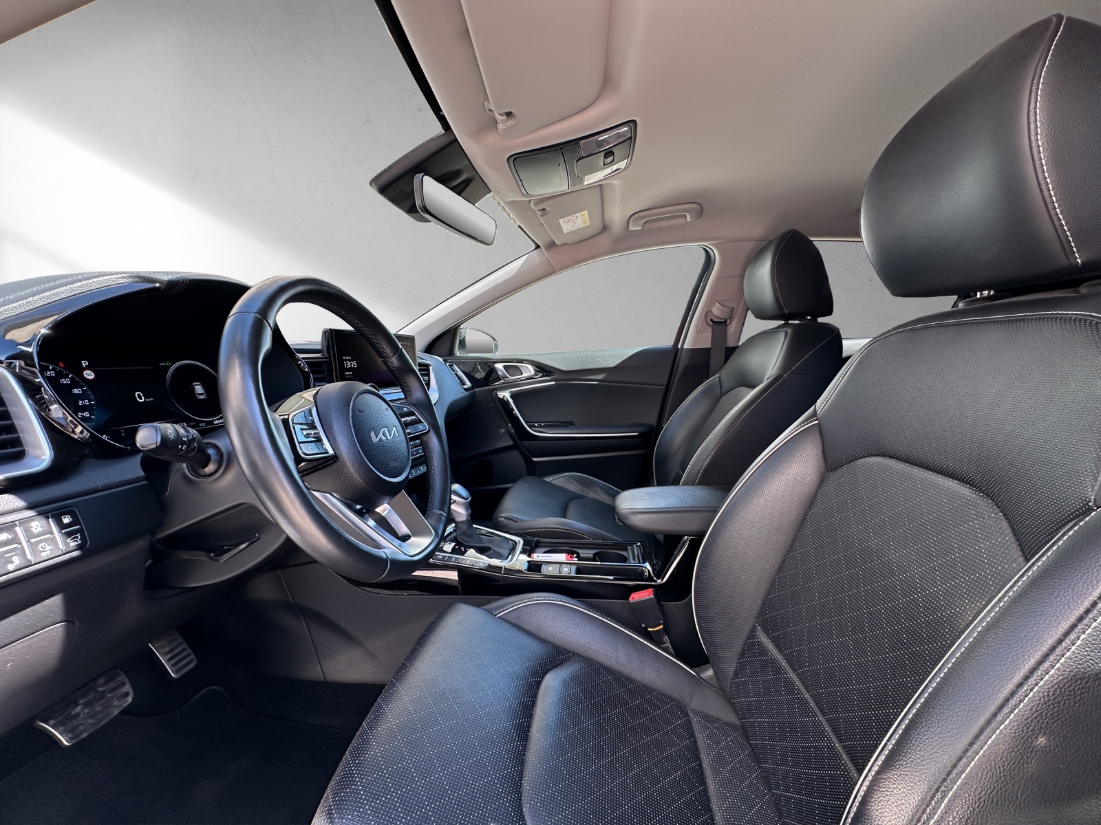KIA Xceed 1.6 GDi Plug-in Hybrid Style DCT-image-10