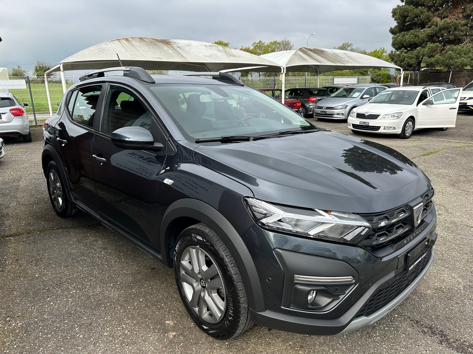 DACIA Sandero Stepway TCe 90 Comfort CVT-showroom-element-2