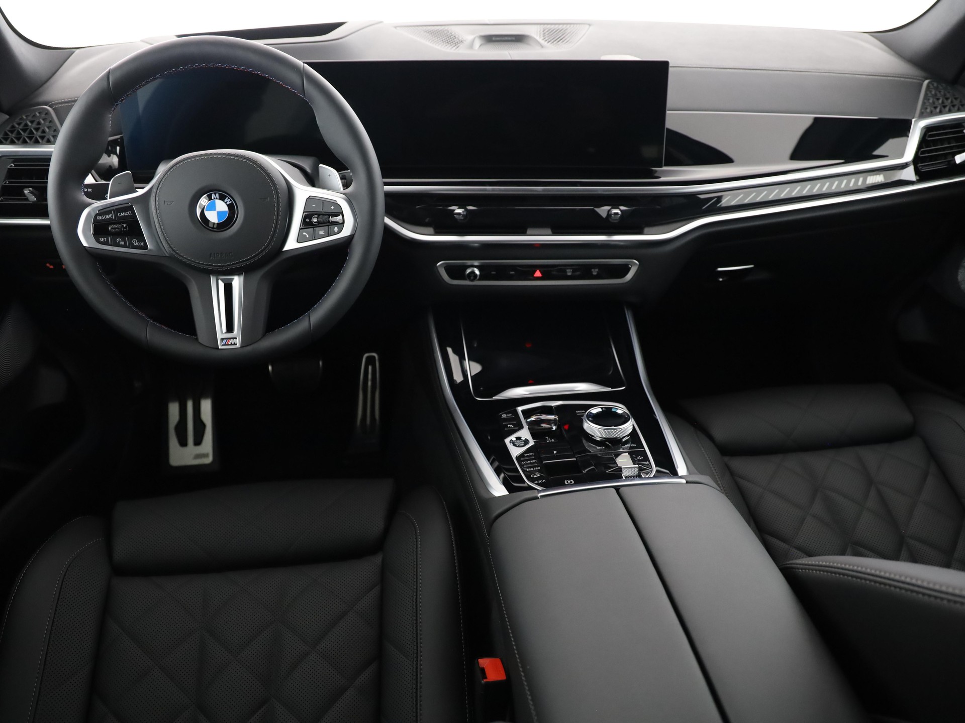 BMW X5 M60i xDrive-image-18
