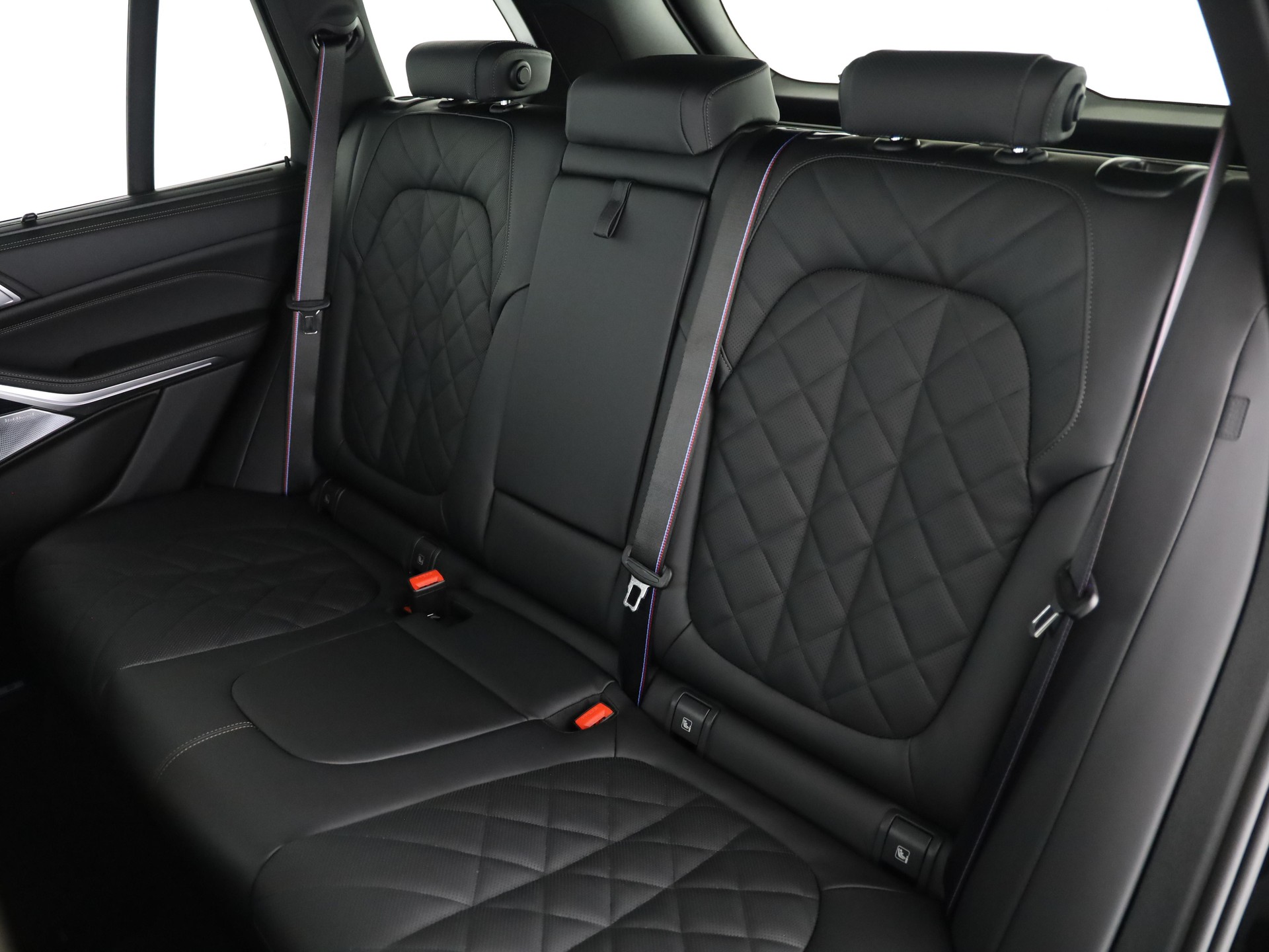 BMW X5 M60i xDrive-image-17