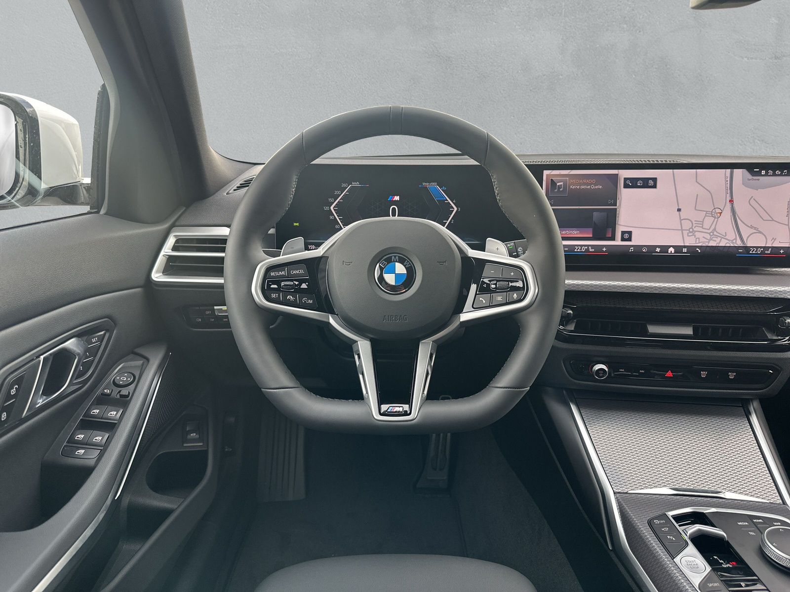 BMW 320d xDrive 48V Touring Steptronic M Sport-image-15