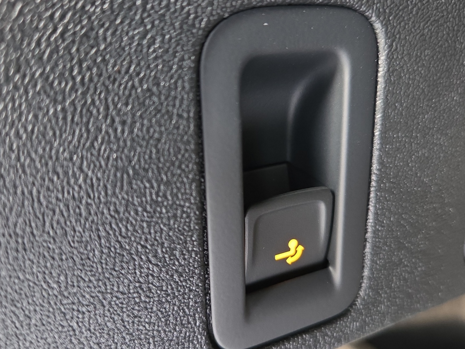 VW Tiguan 2.0 TSI DSG R-Line 4Motion-image-9