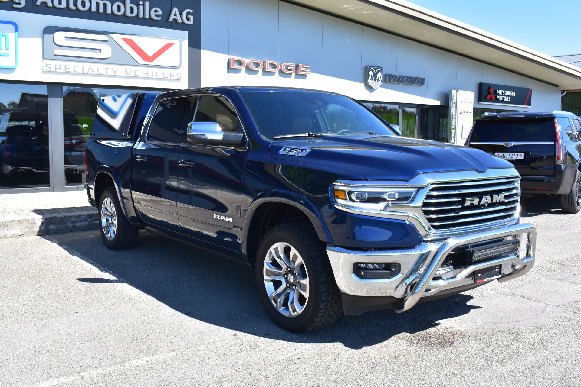 DODGE Ram 1500 Longhorn-image-1