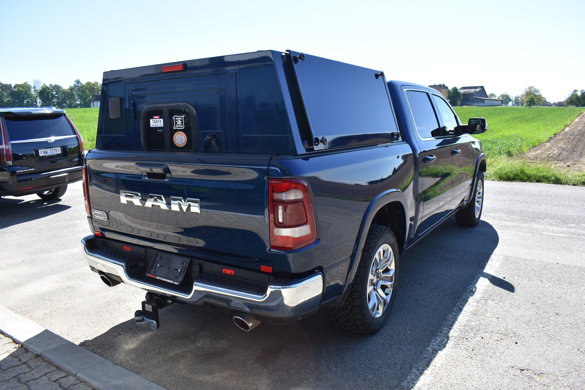 DODGE Ram 1500 Longhorn-image-6