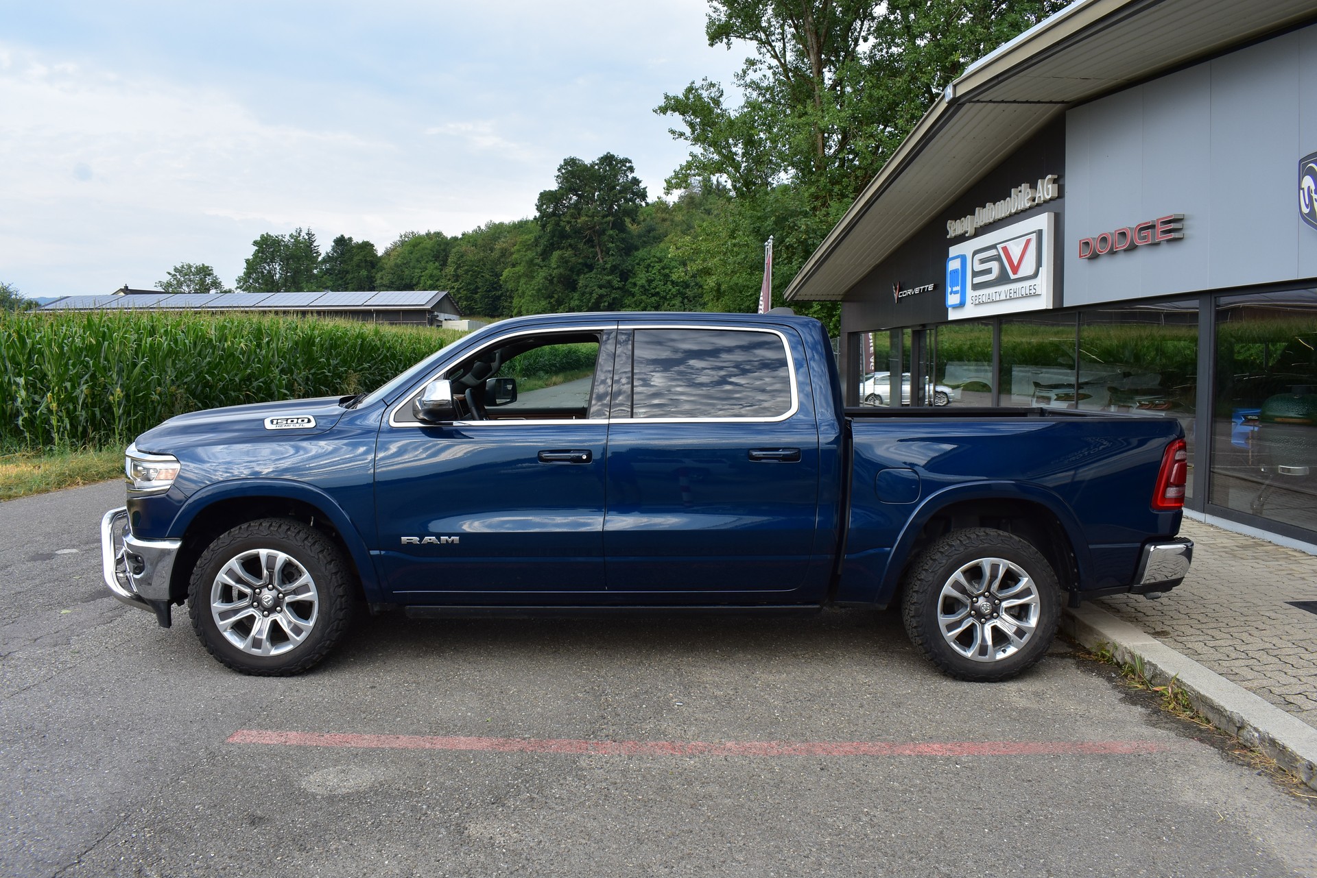 DODGE Ram 1500 Longhorn-image-7