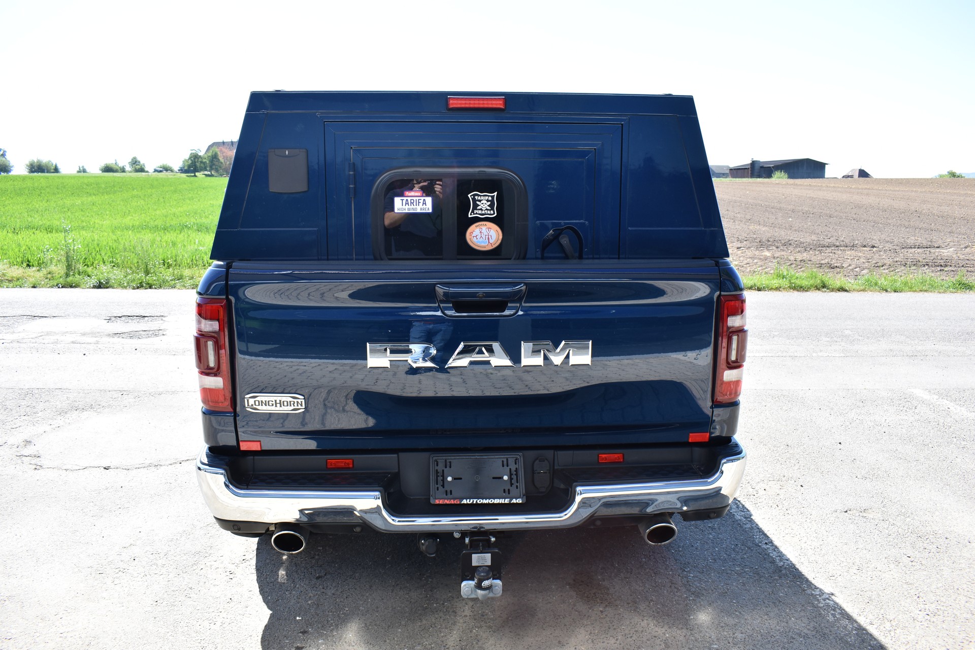 DODGE Ram 1500 Longhorn-image-5