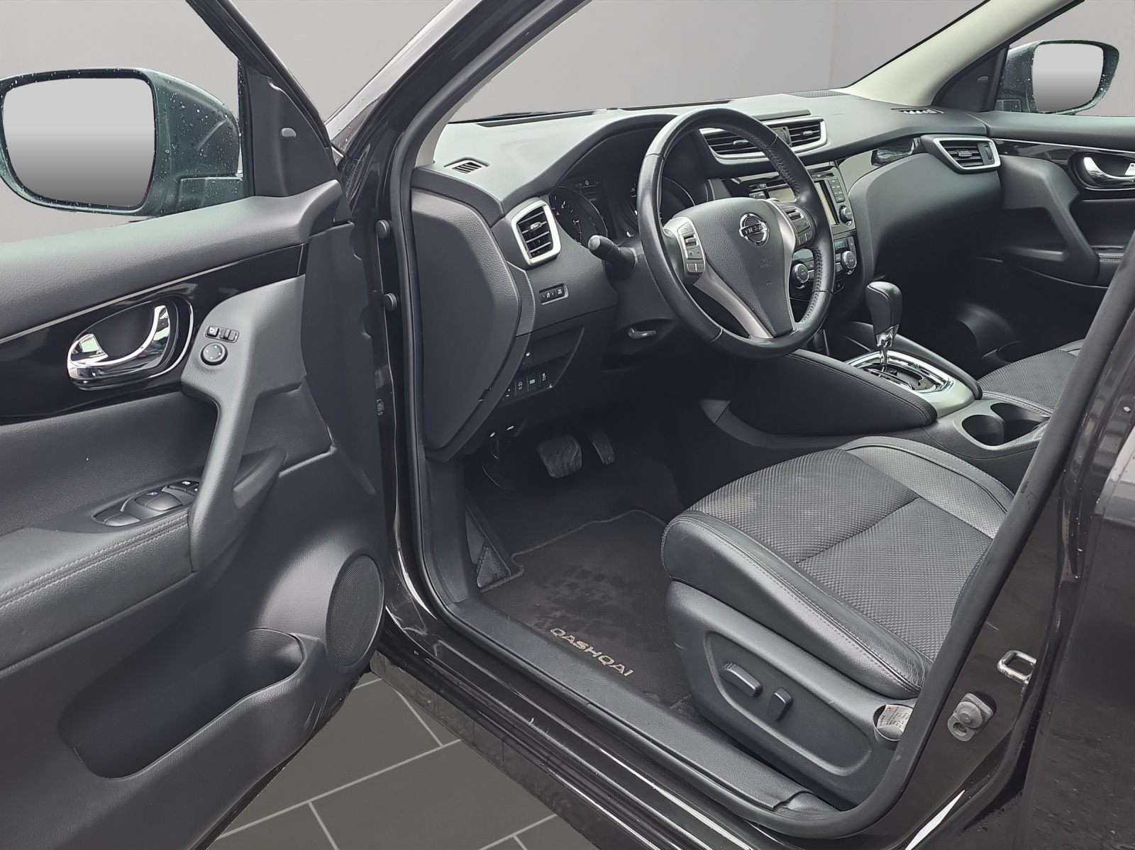 NISSAN Qashqai 1.6 dCi tekna Xtronic CVT-image-6