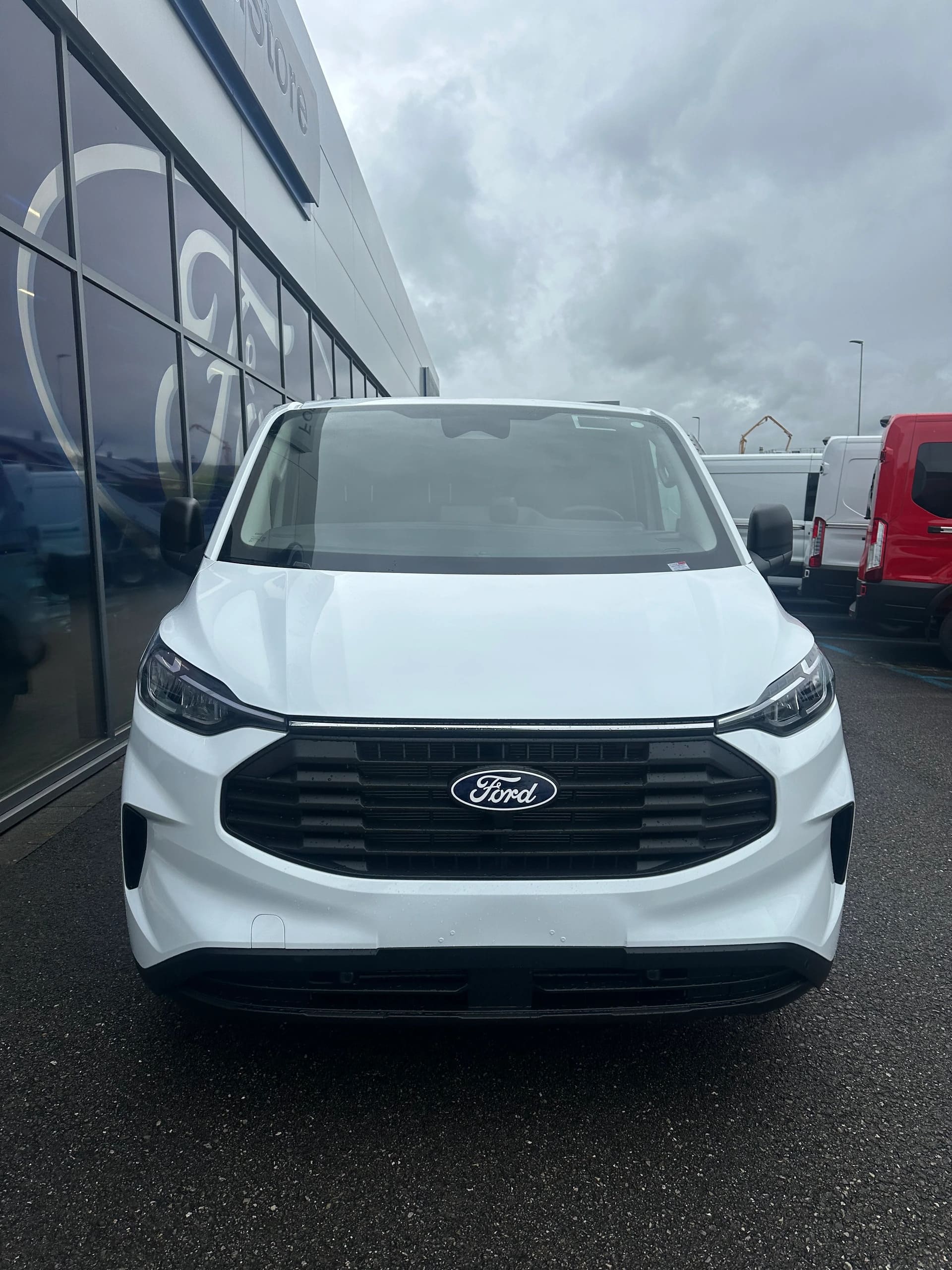 FORD Transit Custom Van 320 L1 2.0 EcoBl Trend/136CV/4x4 Aut.-image-8