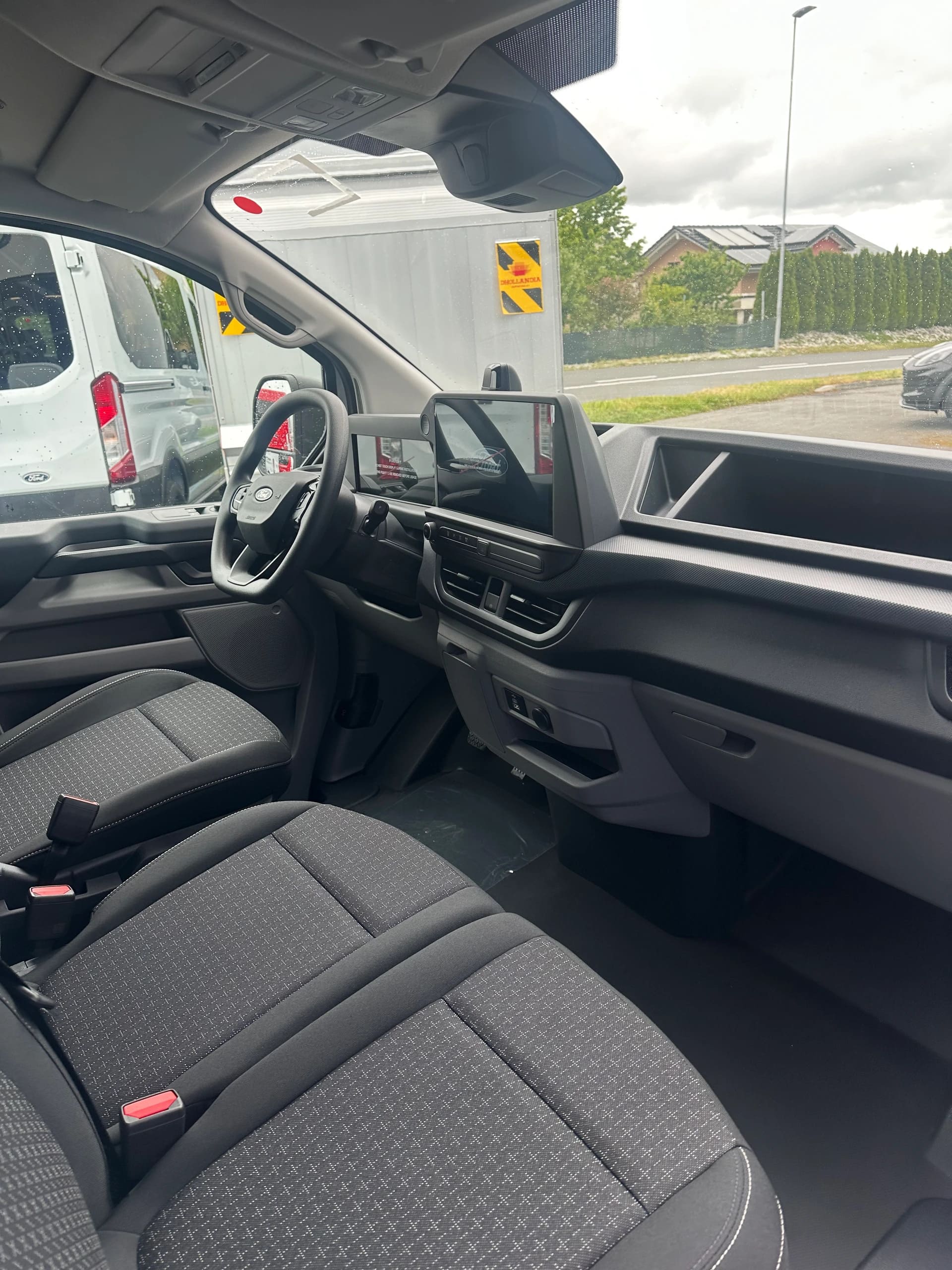 FORD Transit Custom Van 320 L1 2.0 EcoBl Trend/136CV/4x4 Aut.-image-11