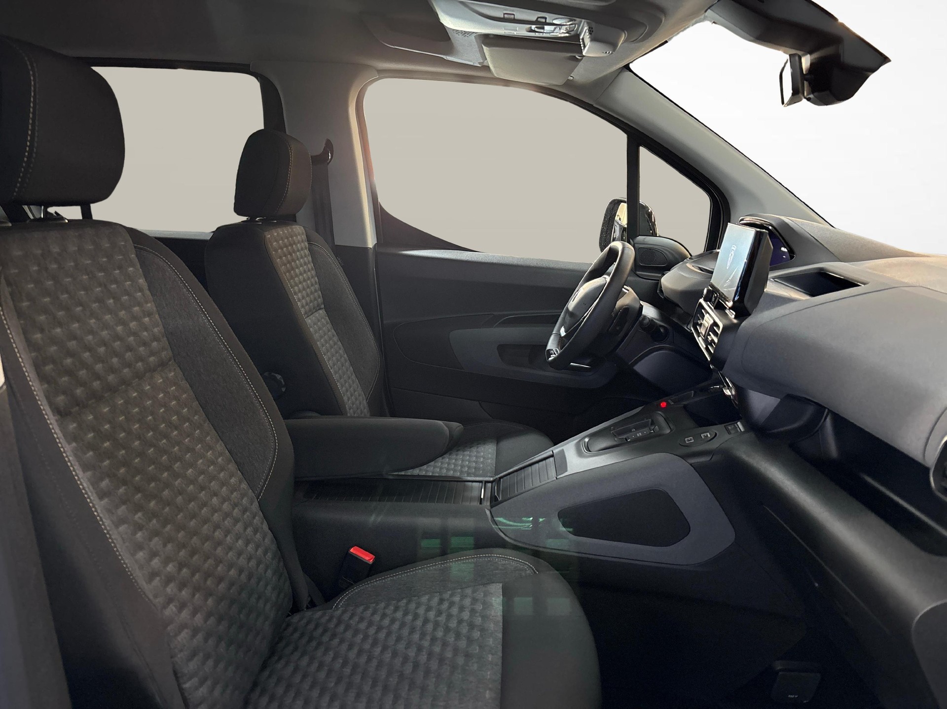 PEUGEOT Rifter 1.5 BlueHDi 130 GT-image-10