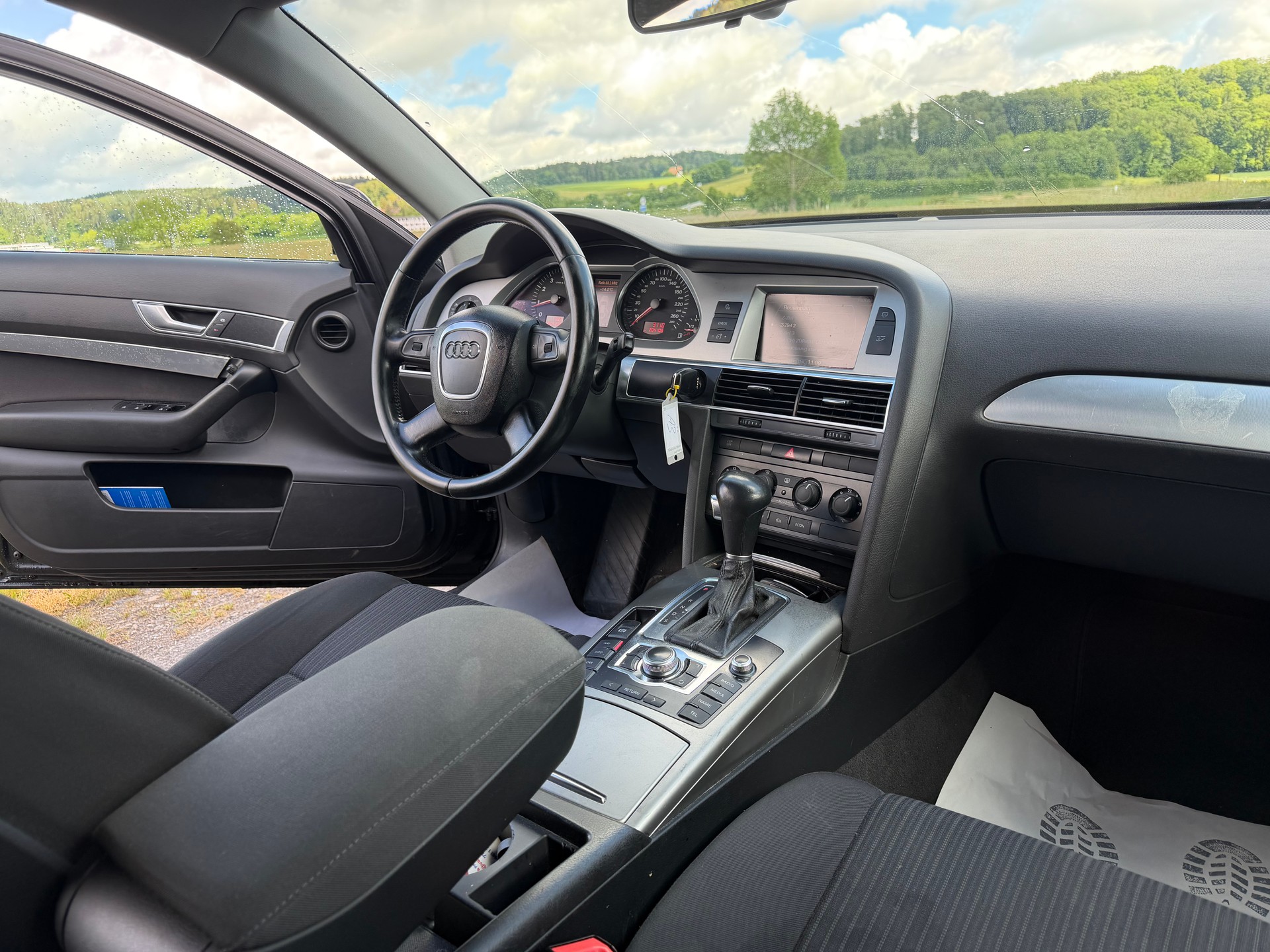 AUDI A6 Limousine 2.0T FSI-image-9