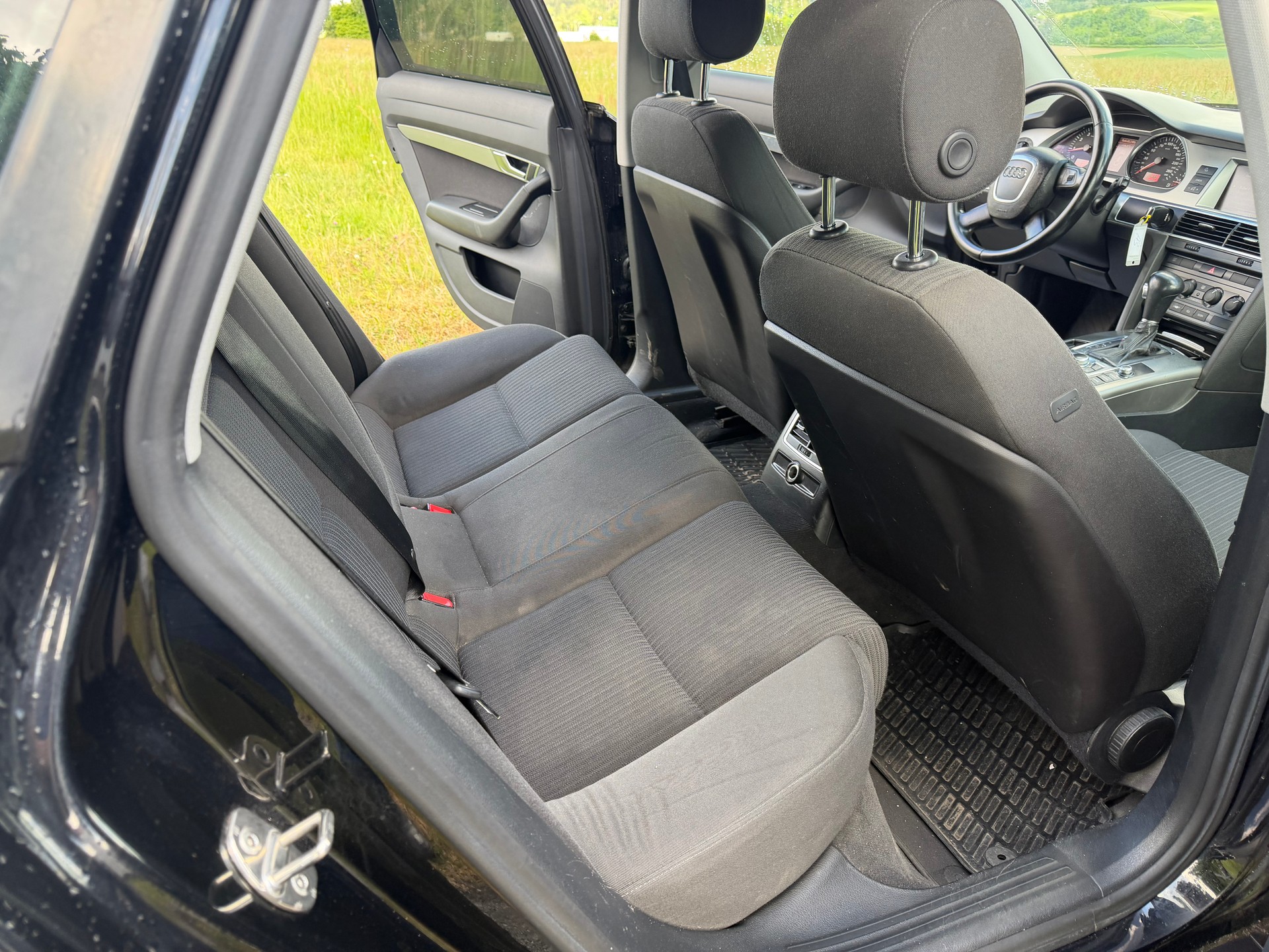 AUDI A6 Limousine 2.0T FSI-image-12