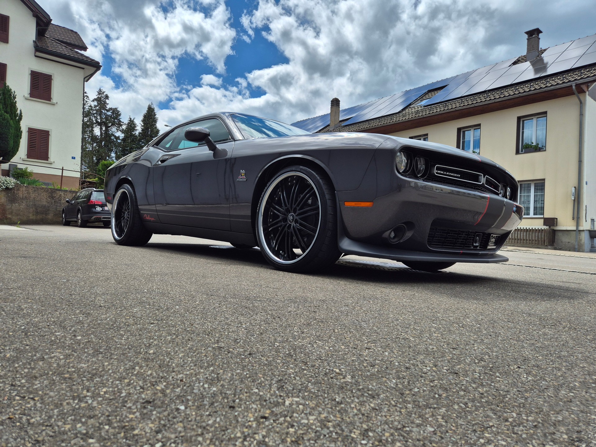 DODGE 6.4-image-8