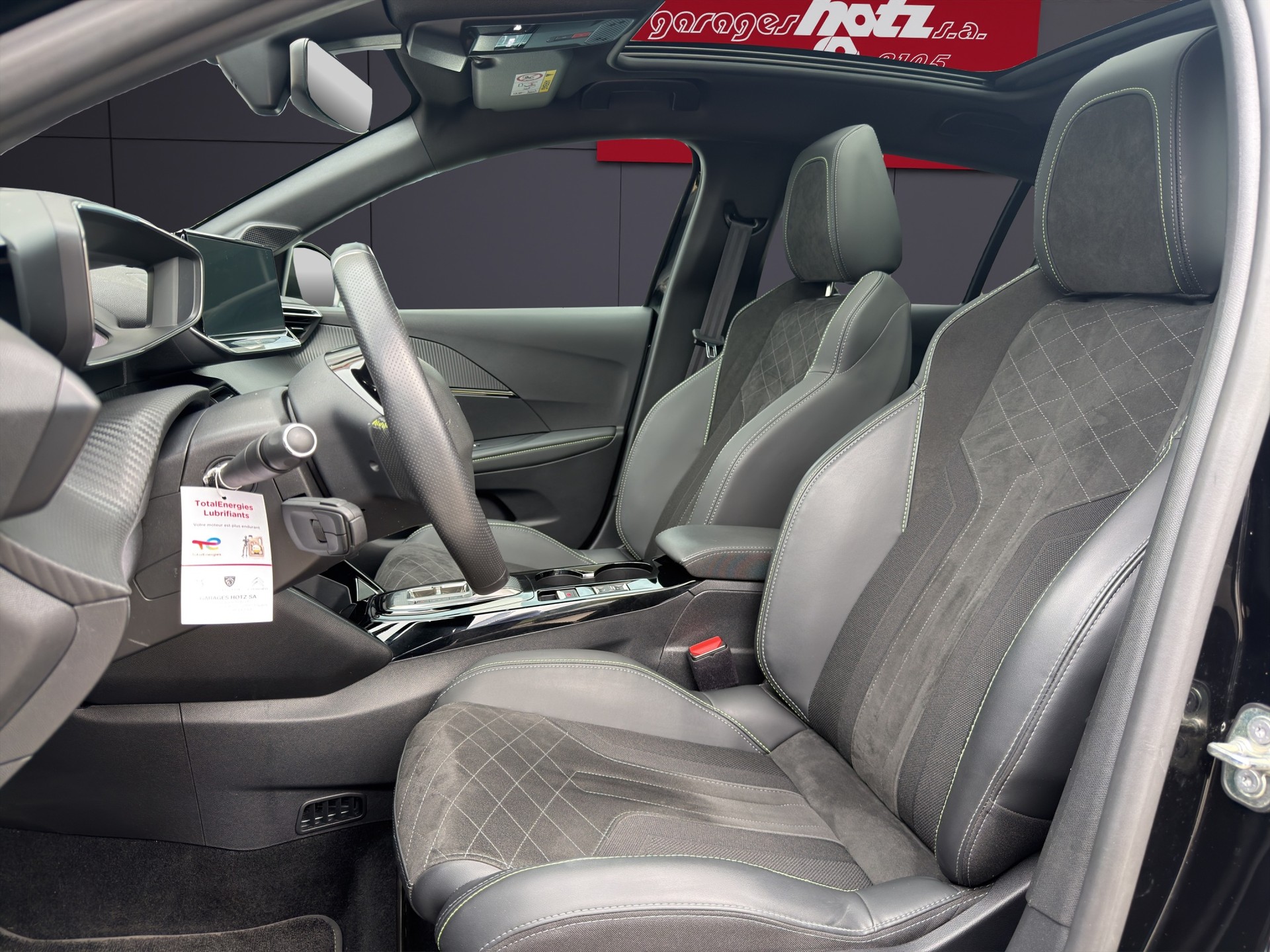 PEUGEOT 208-image-5