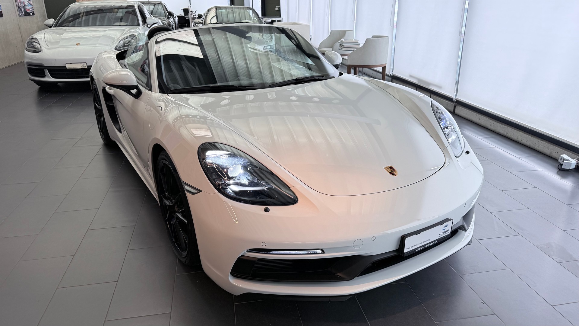 PORSCHE 718 Boxster 4.0 GTS PDK-image-24