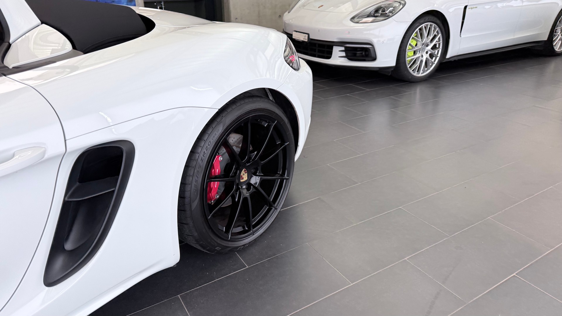 PORSCHE 718 Boxster 4.0 GTS PDK-image-18