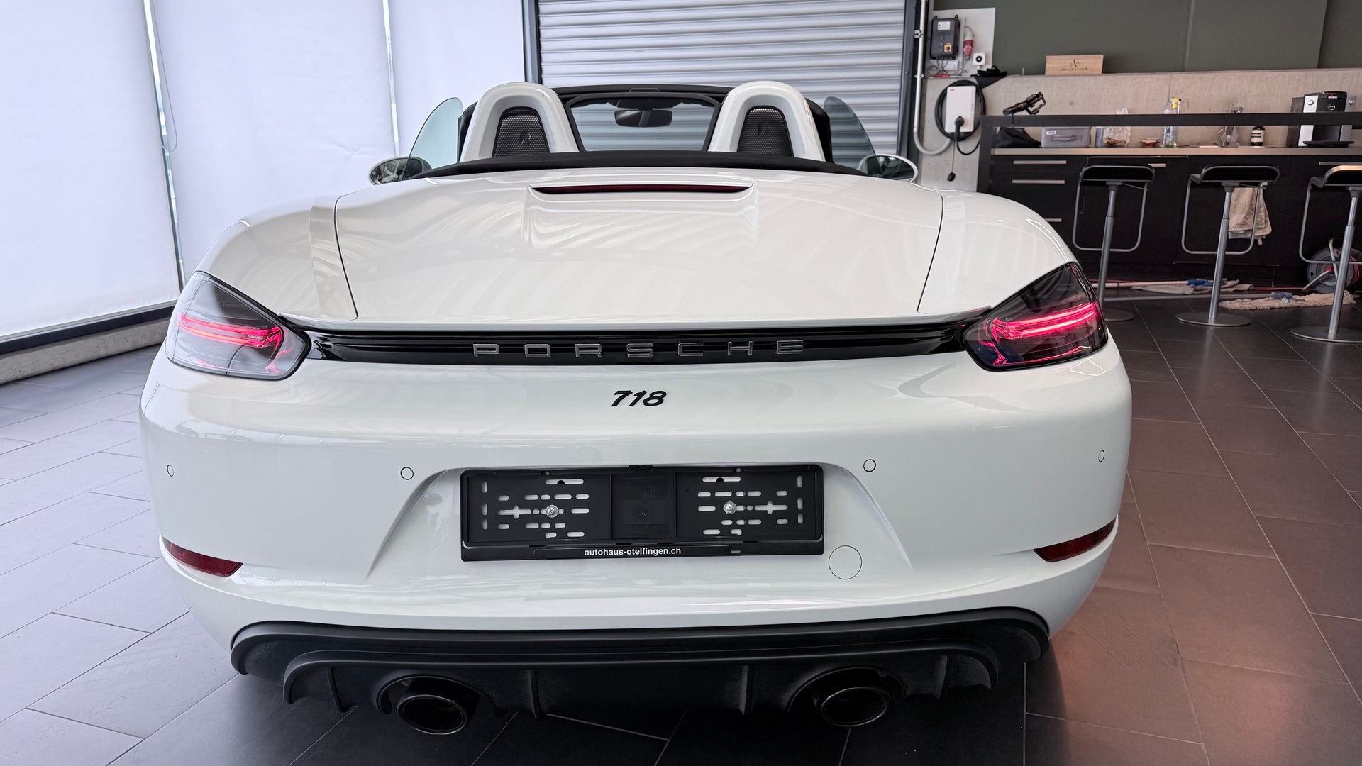 PORSCHE 718 Boxster 4.0 GTS PDK-showroom-element-2