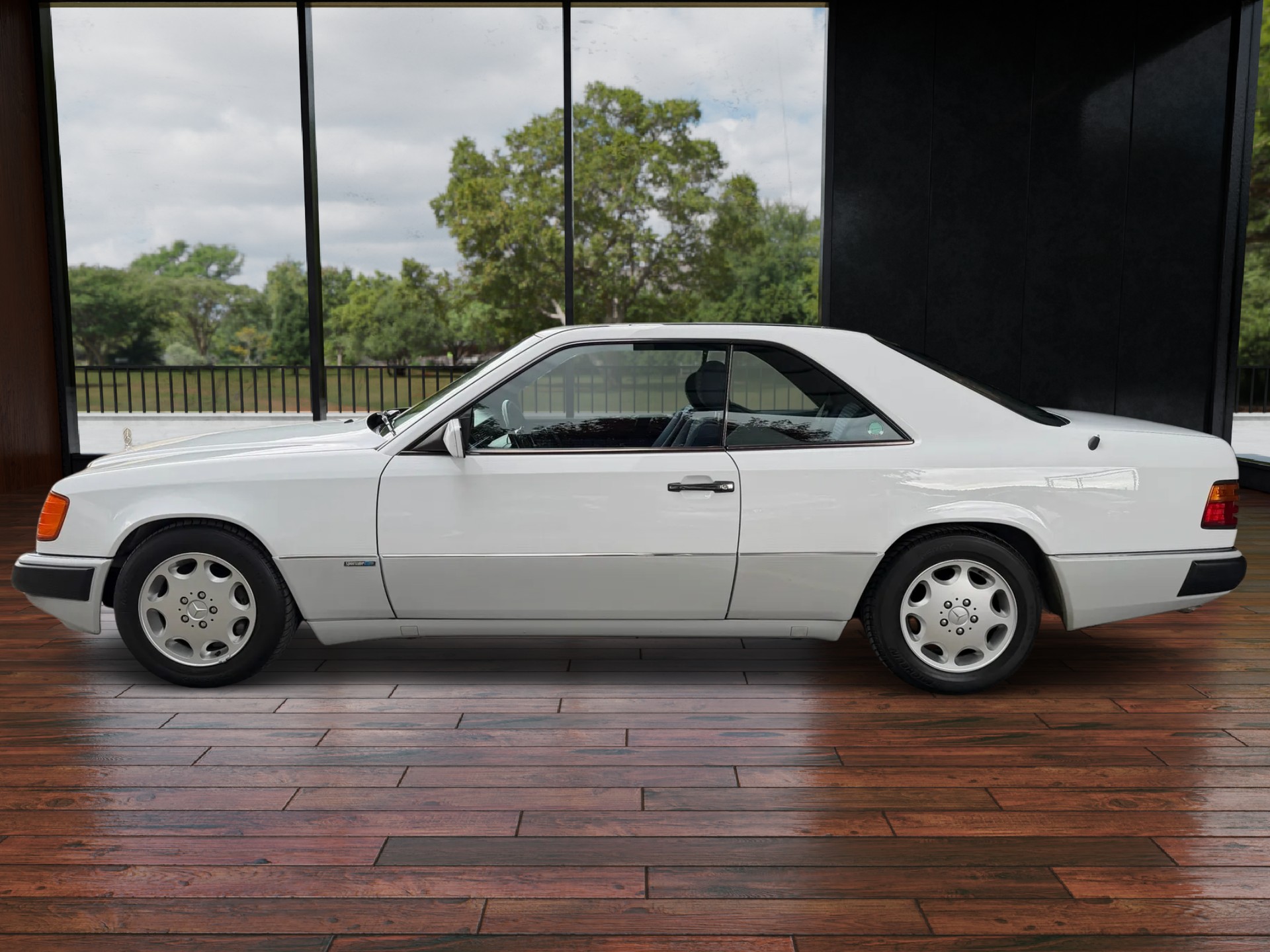 MERCEDES-BENZ 300 CE-image-2