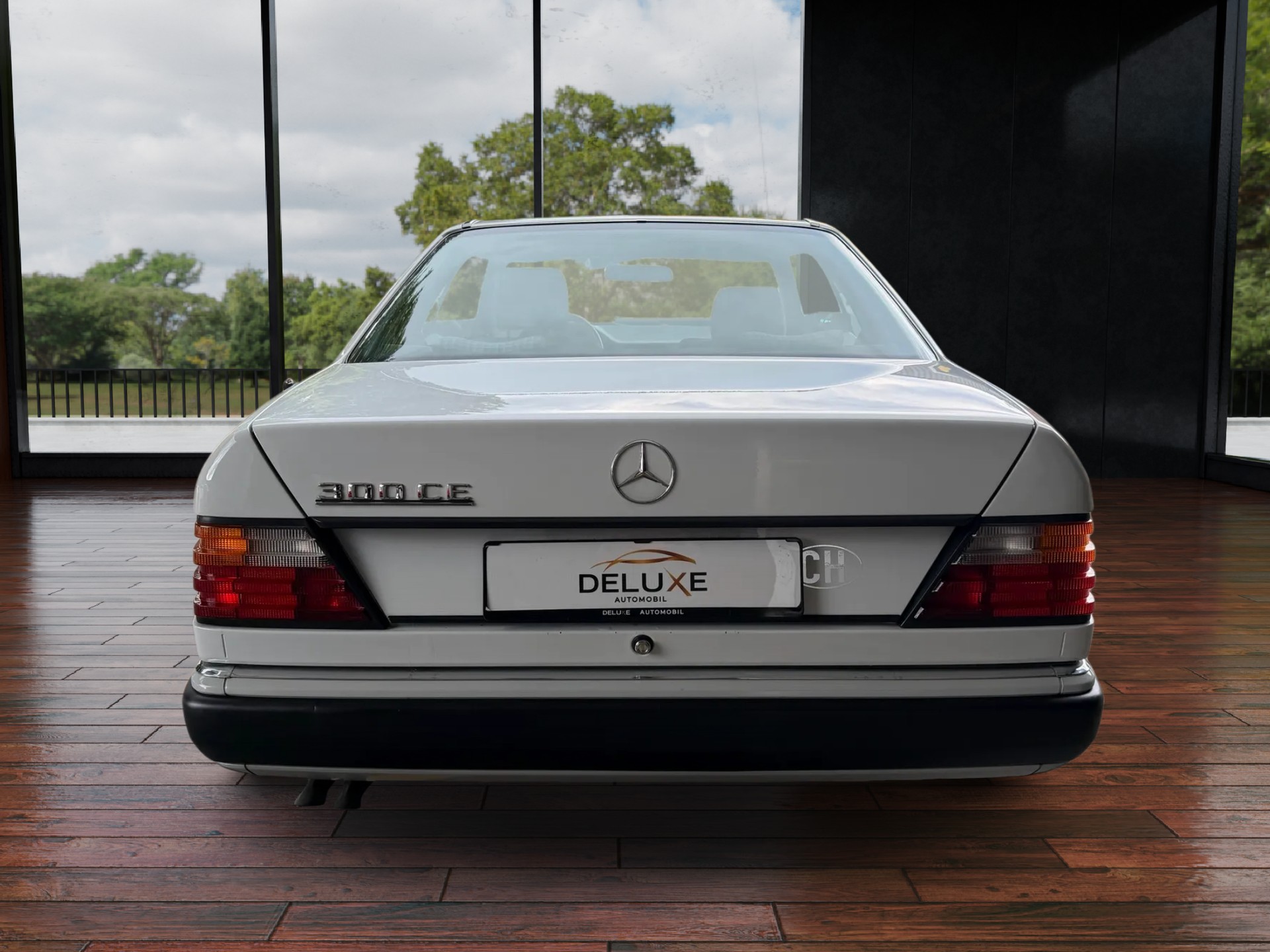 MERCEDES-BENZ 300 CE-image-4