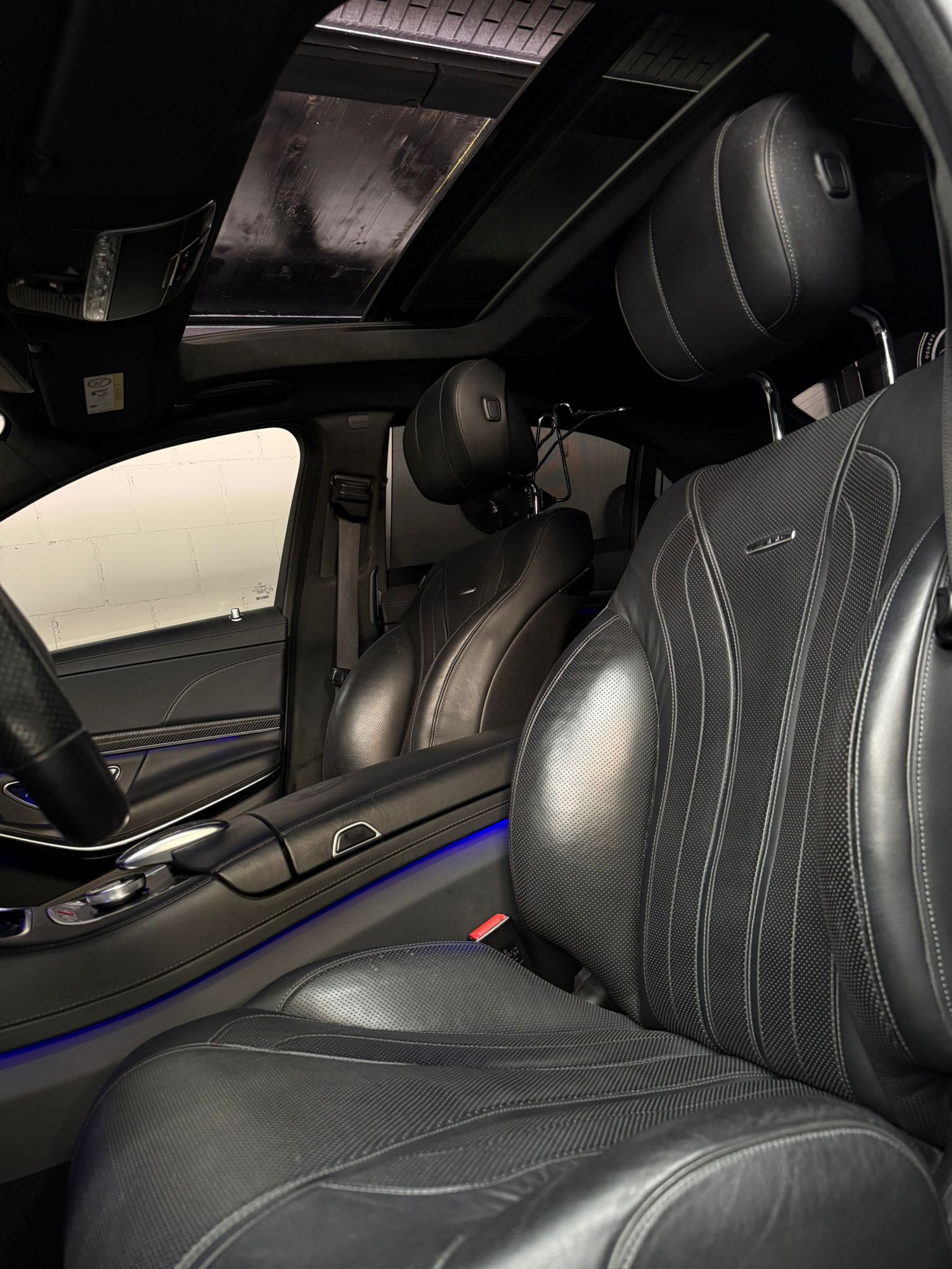 MERCEDES-BENZ S 63 AMG L 4Matic Speedshift MCT / AB MFK / CARBON / PANORAMADACH / BURMESTER / 22’’ Zoll / IWC / Alcantara Dachhimmel-image-12