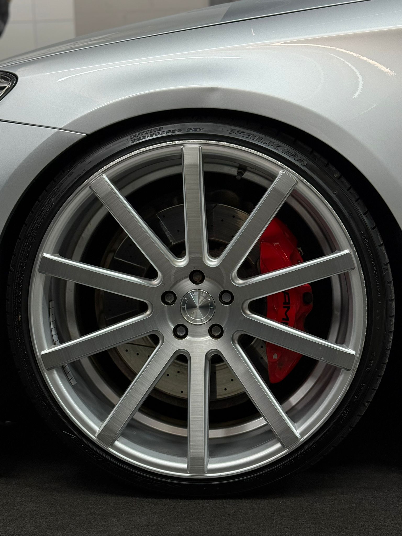 MERCEDES-BENZ S 63 AMG L 4Matic Speedshift MCT / AB MFK / CARBON / PANORAMADACH / BURMESTER / 22’’ Zoll / IWC / Alcantara Dachhimmel-image-14