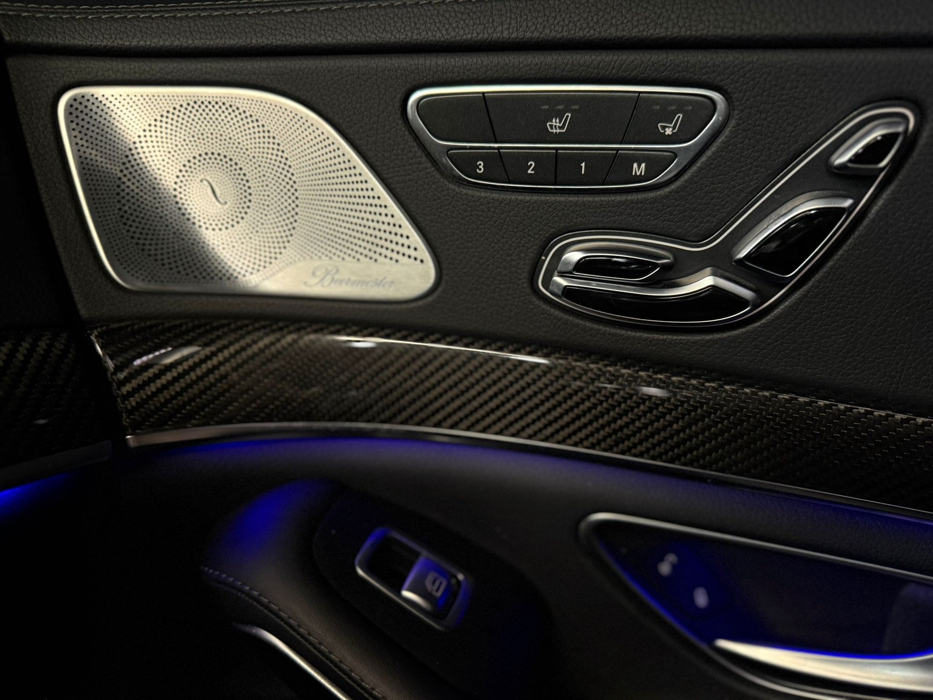 MERCEDES-BENZ S 63 AMG L 4Matic Speedshift MCT / AB MFK / CARBON / PANORAMADACH / BURMESTER / 22’’ Zoll / IWC / Alcantara Dachhimmel-image-19