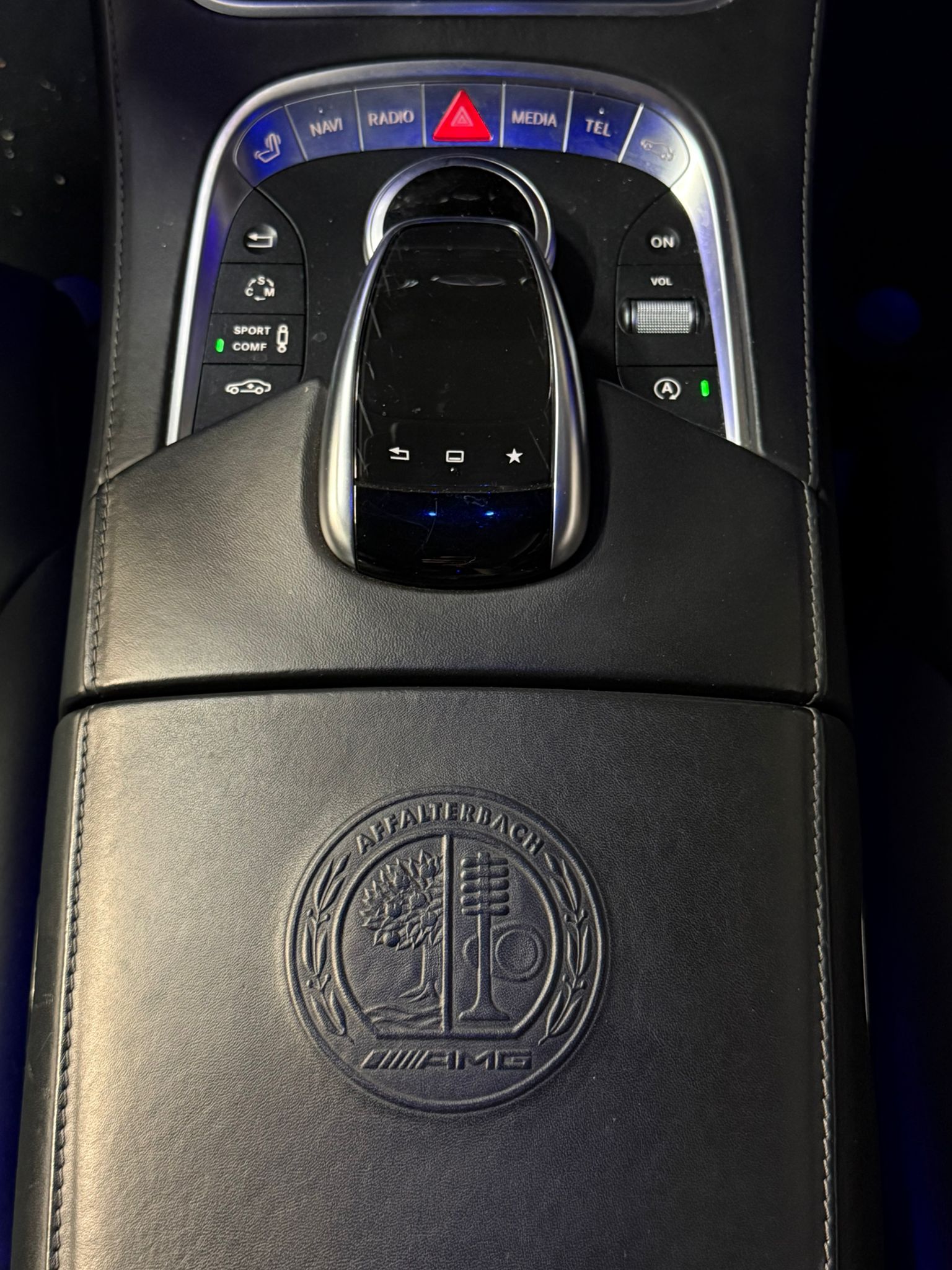 MERCEDES-BENZ S 63 AMG L 4Matic Speedshift MCT / AB MFK / CARBON / PANORAMADACH / BURMESTER / 22’’ Zoll / IWC / Alcantara Dachhimmel-image-23