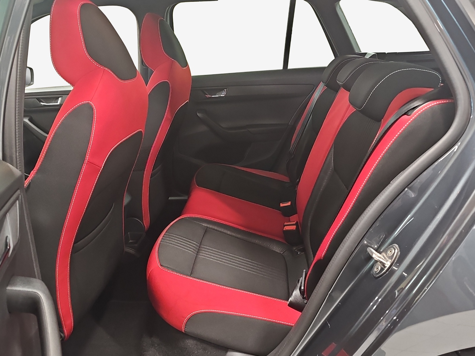 SKODA Fabia Combi 1.0 TSI Monte Carlo DSG-image-11