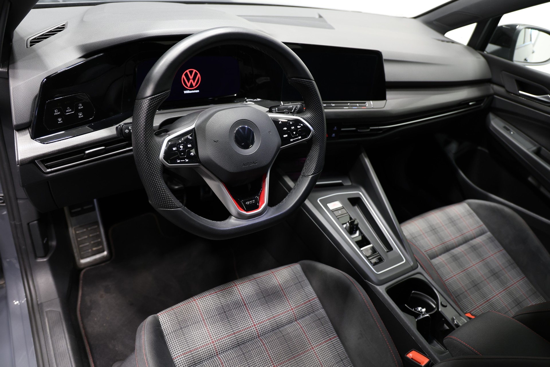 VW Golf 2.0 TSI GTI DSG *CH-Fahrzeug*-image-20