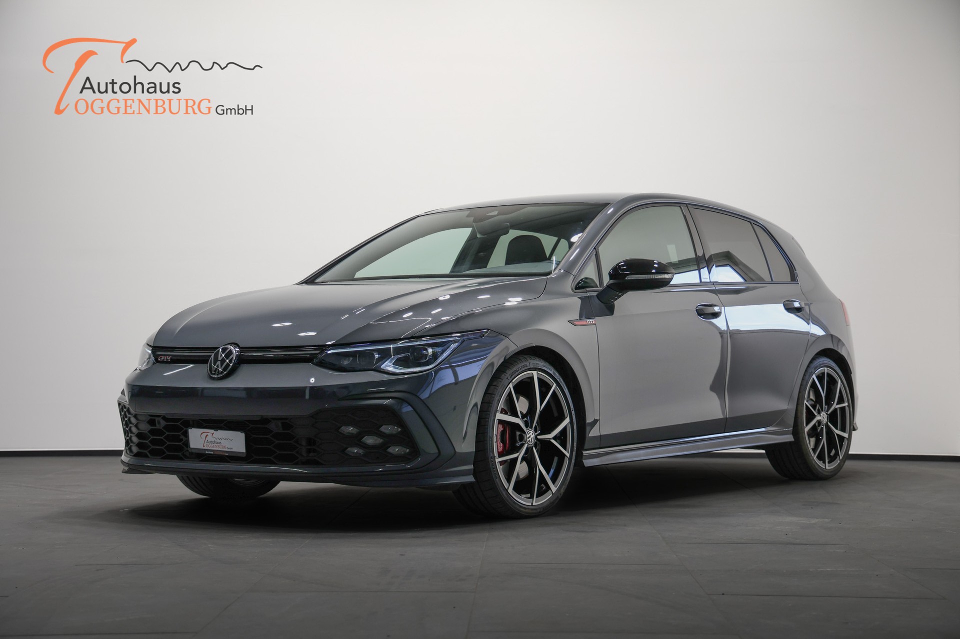 VW Golf 2.0 TSI GTI DSG *CH-Fahrzeug*-image-4