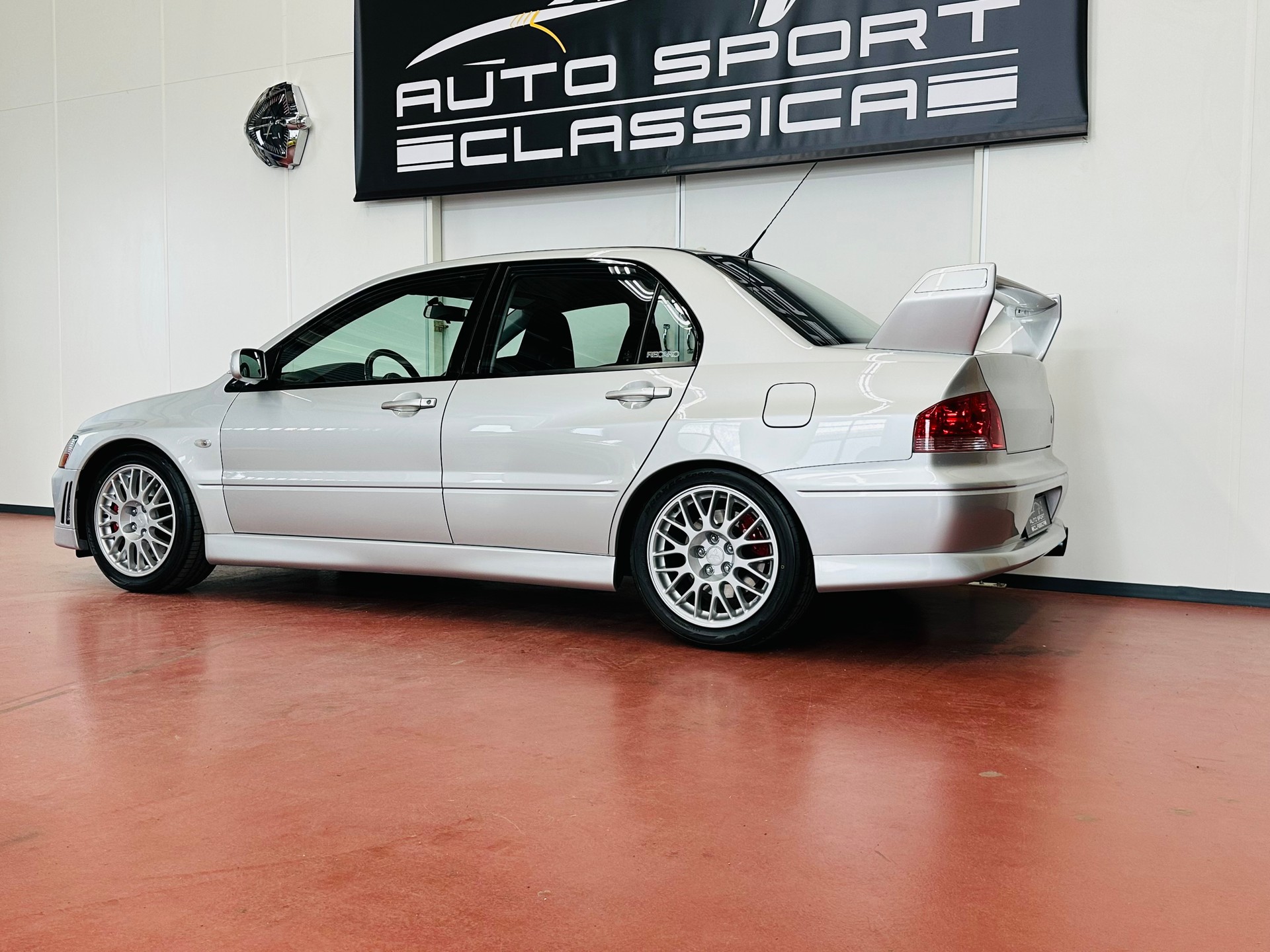 MITSUBISHI Lancer Evolution VII-image-2