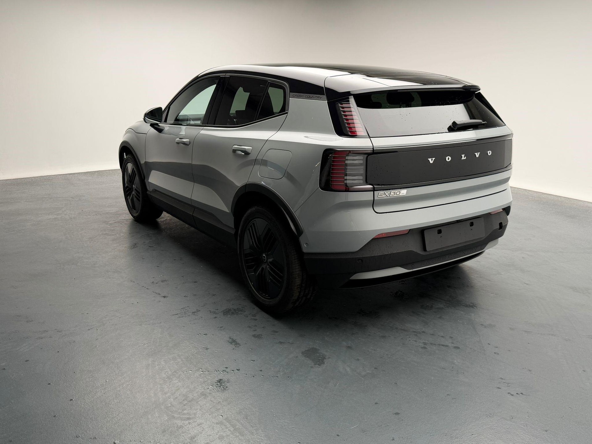 VOLVO EX30 CC E60 Twin Performance AWD-image-2