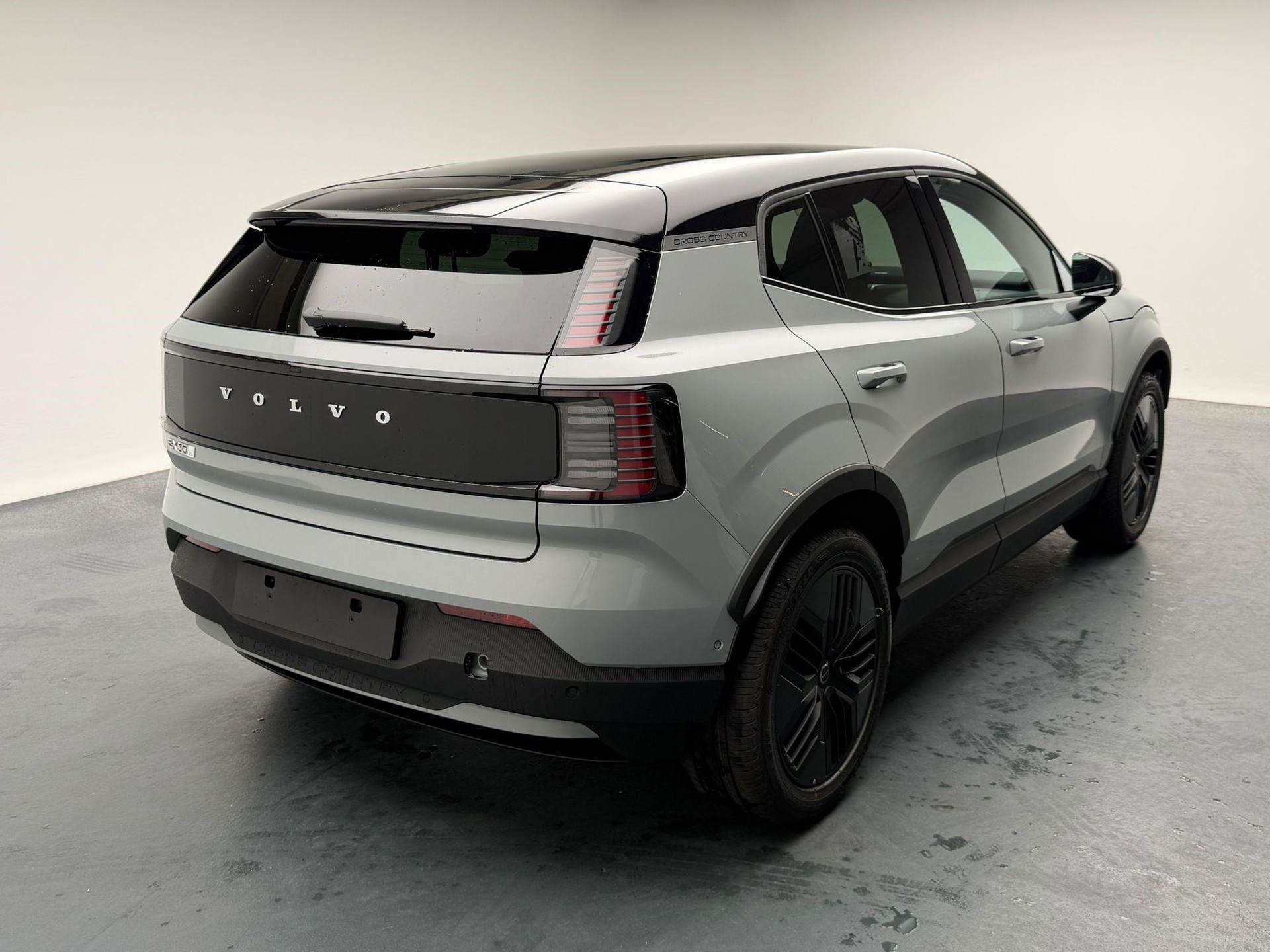 VOLVO EX30 CC E60 Twin Performance AWD-image-4