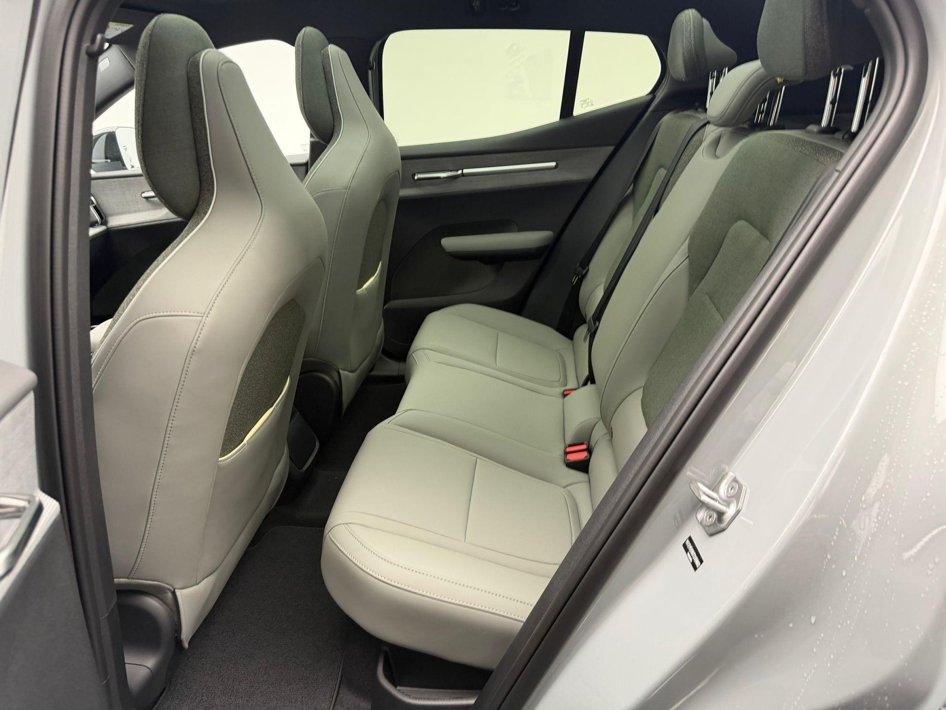 VOLVO EX30 CC E60 Twin Performance AWD-image-14