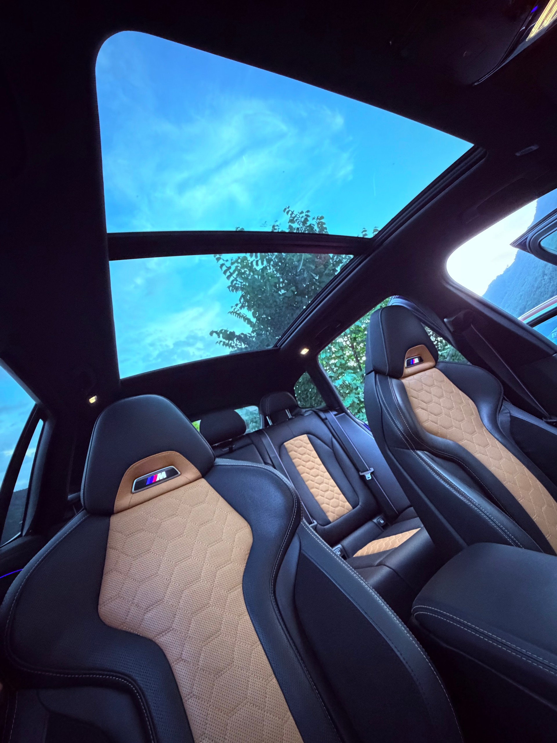 BMW XDrive Steptronic Competition-image-2