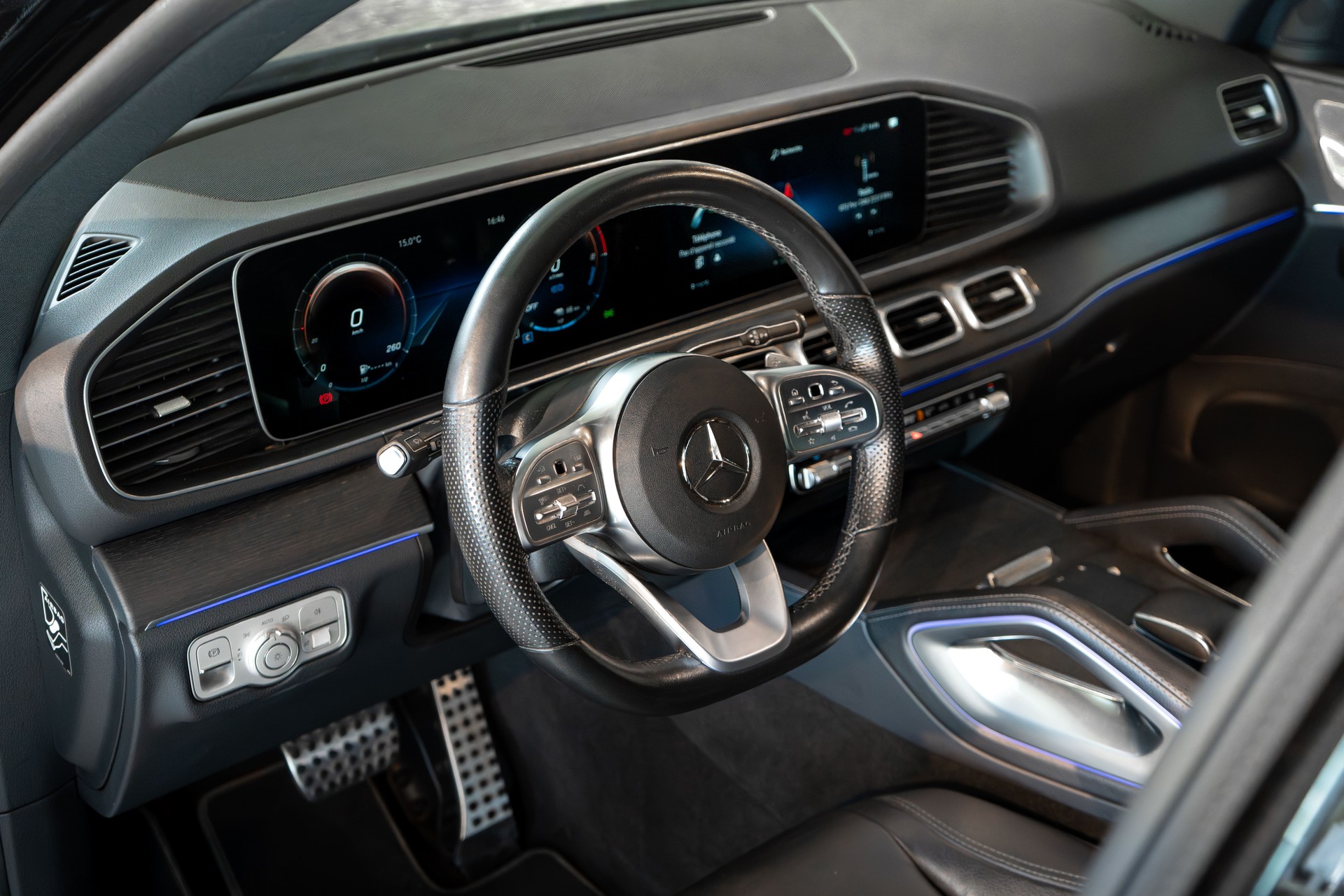 MERCEDES-BENZ GLE 350 e 4Matic 9G-Tronic-image-6