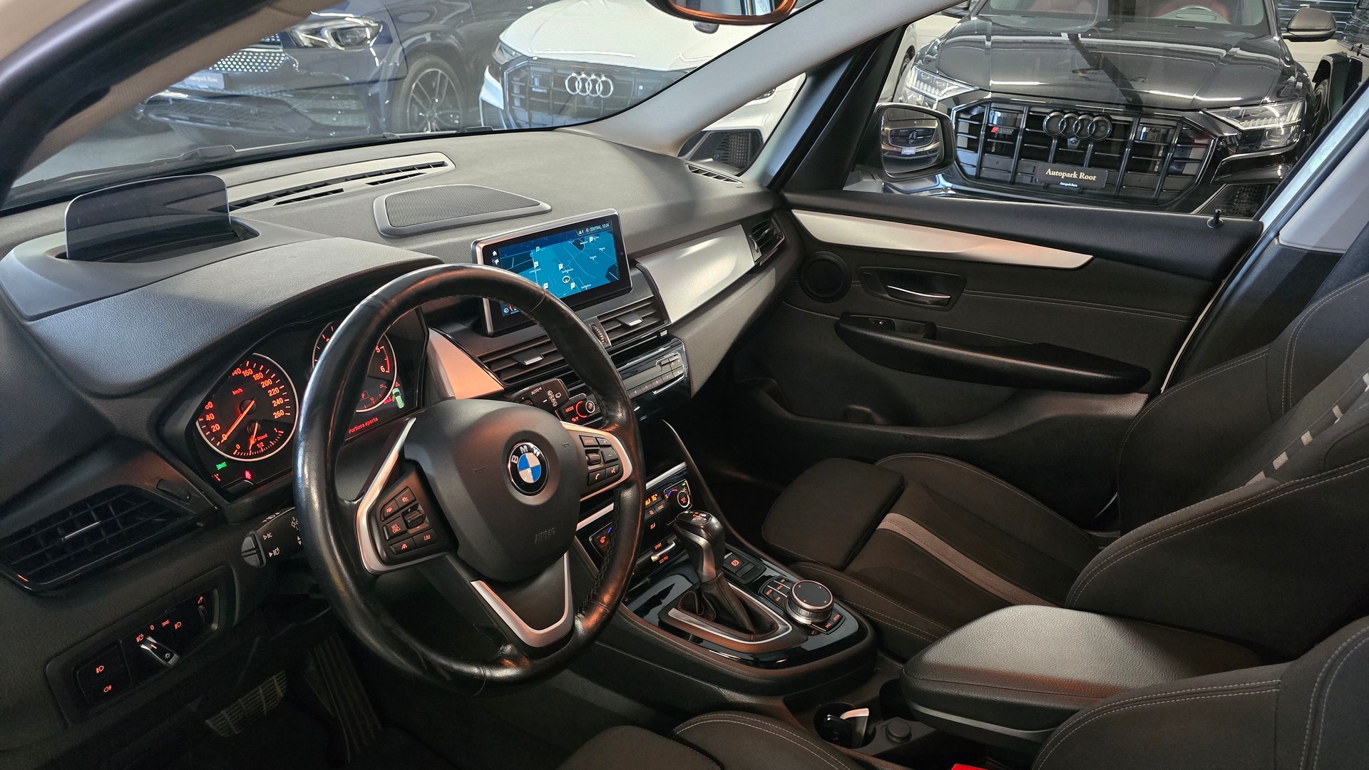 BMW 218d xDrive Gran Tourer Luxury Line Steptronic-image-12