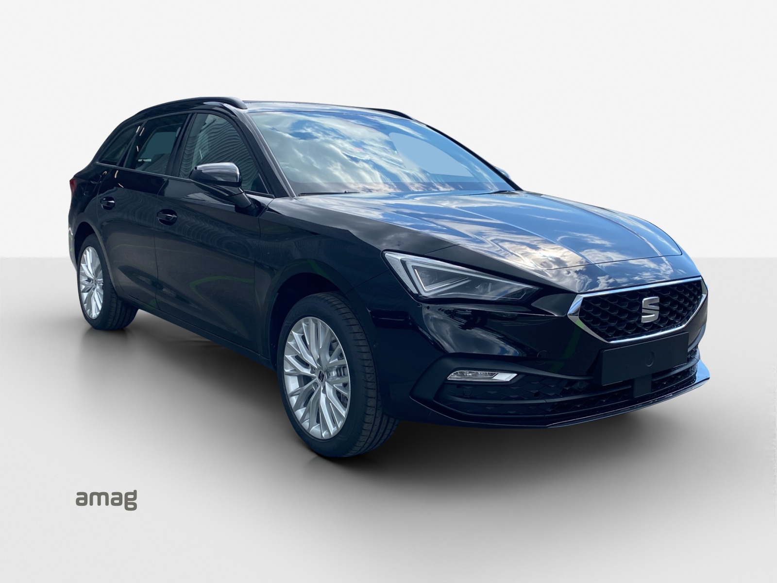 SEAT Leon ST 1.5 eHybrid pHEV DSG FR-image-5