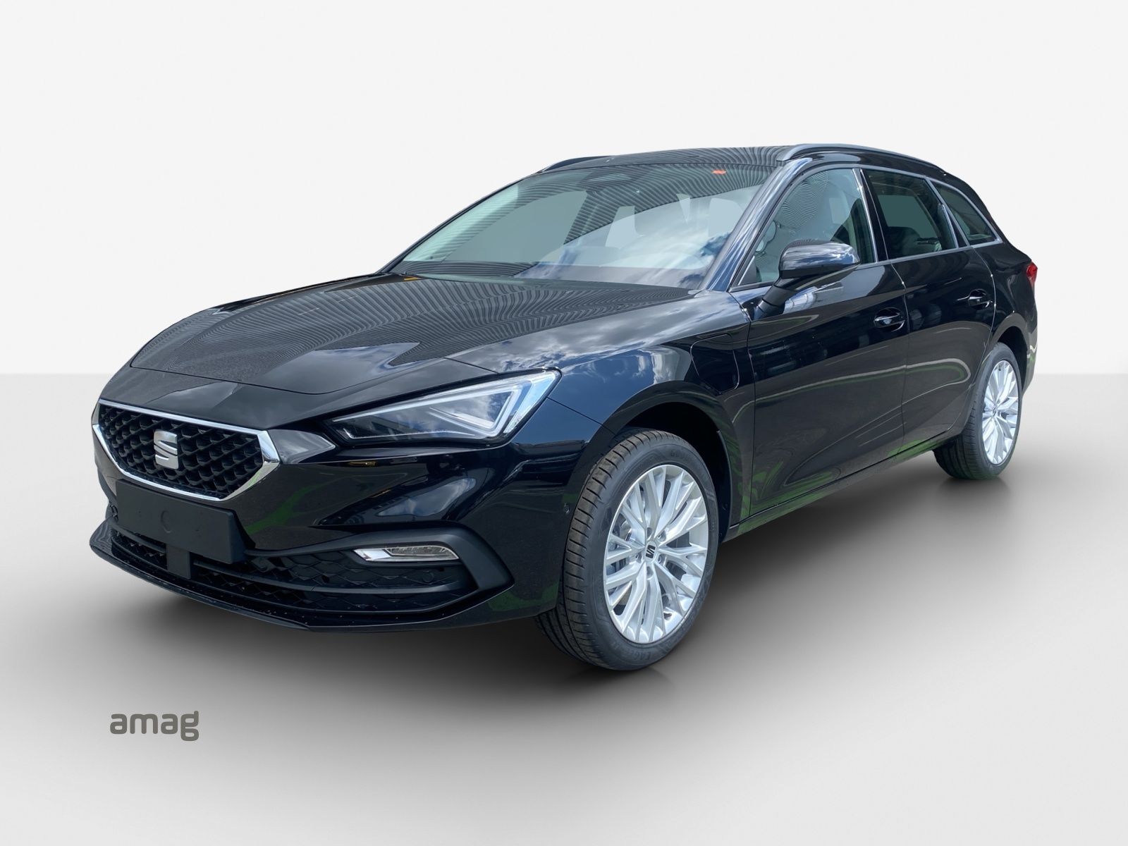 SEAT Leon ST 1.5 eHybrid pHEV DSG FR-image-0