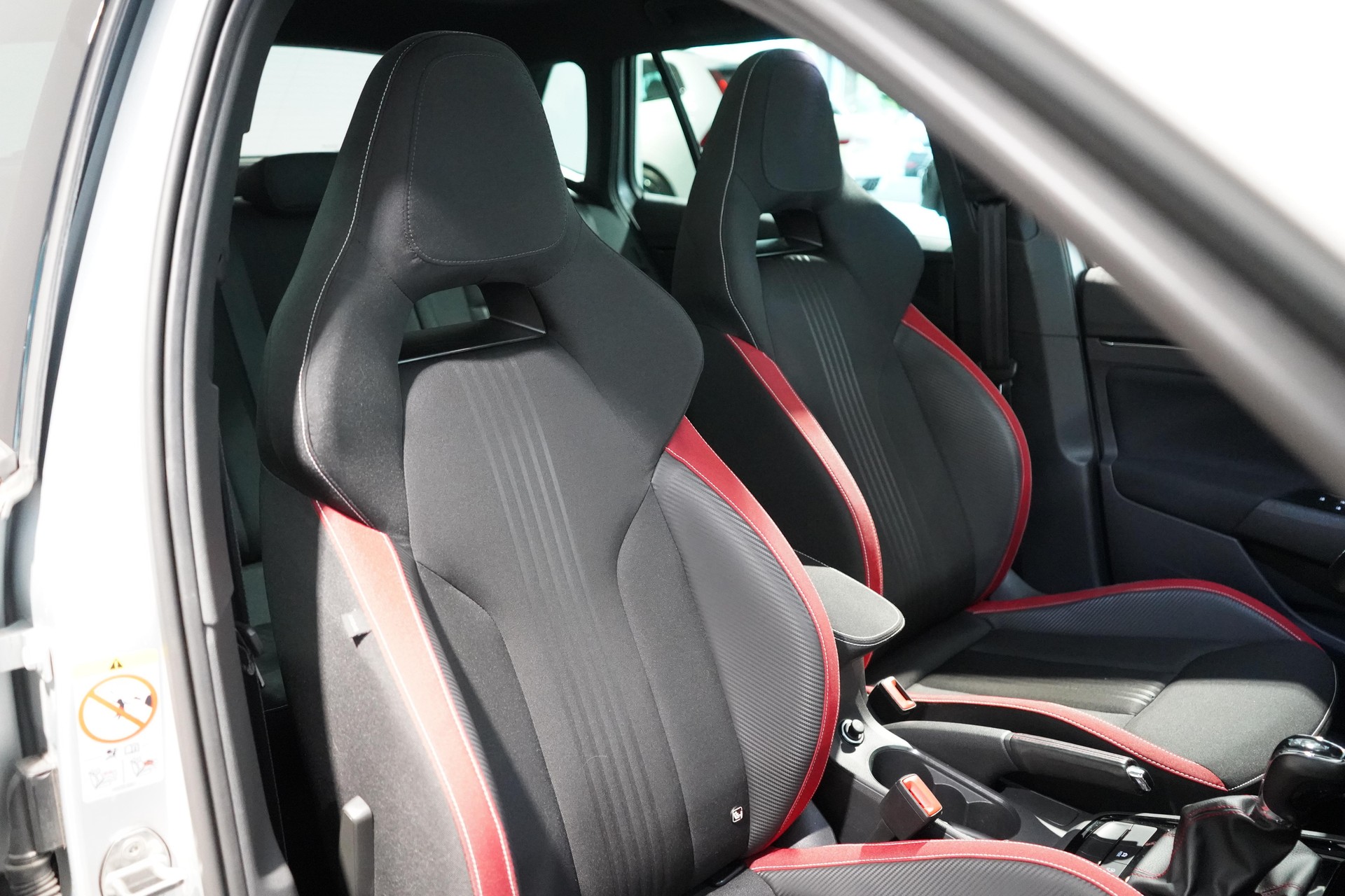 SKODA Kamiq 1.0 TSI Monte Carlo DSG-image-6