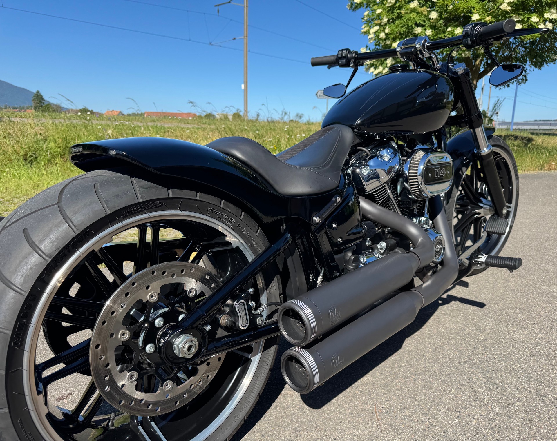 HARLEY-DAVIDSON FXBRS Breakout 114 ABS-image-5