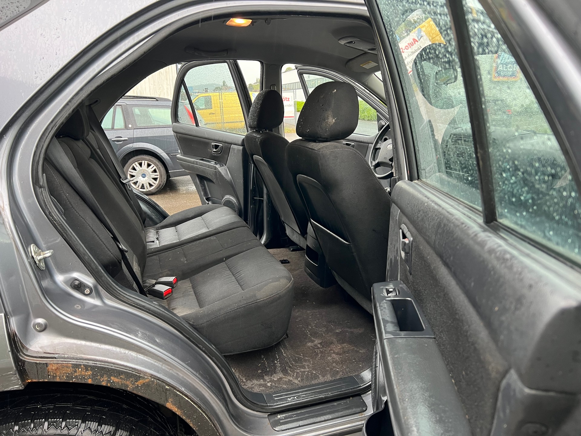 KIA Sorento 2.5 CRDI Classic-image-11