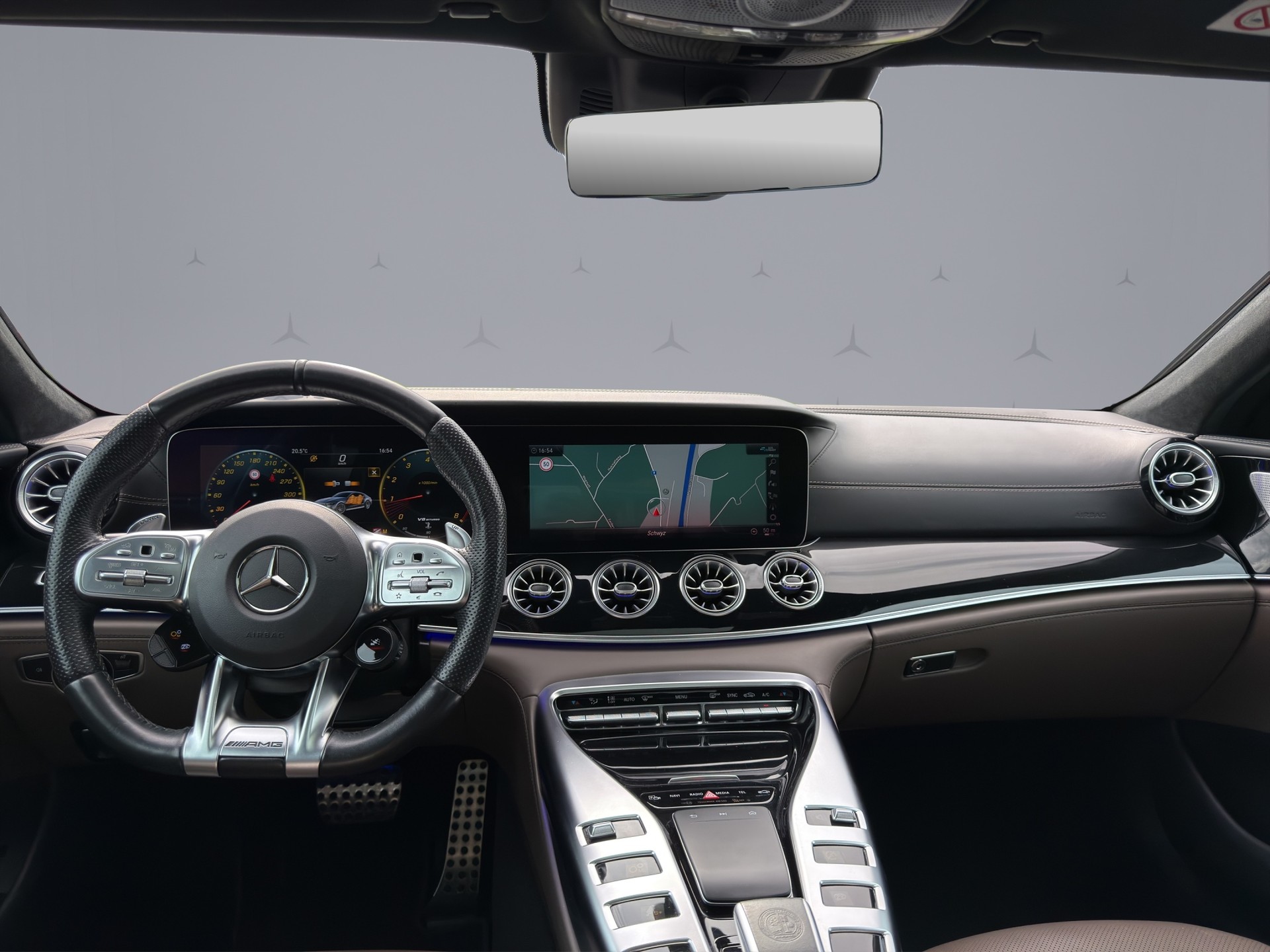 MERCEDES-BENZ AMG GT 63 S 4matic+-image-11