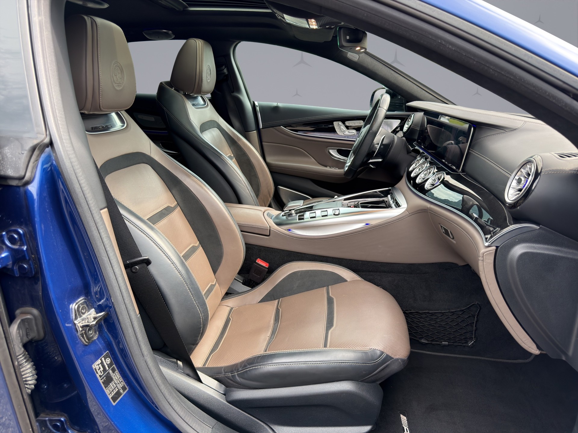 MERCEDES-BENZ AMG GT 63 S 4matic+-image-19