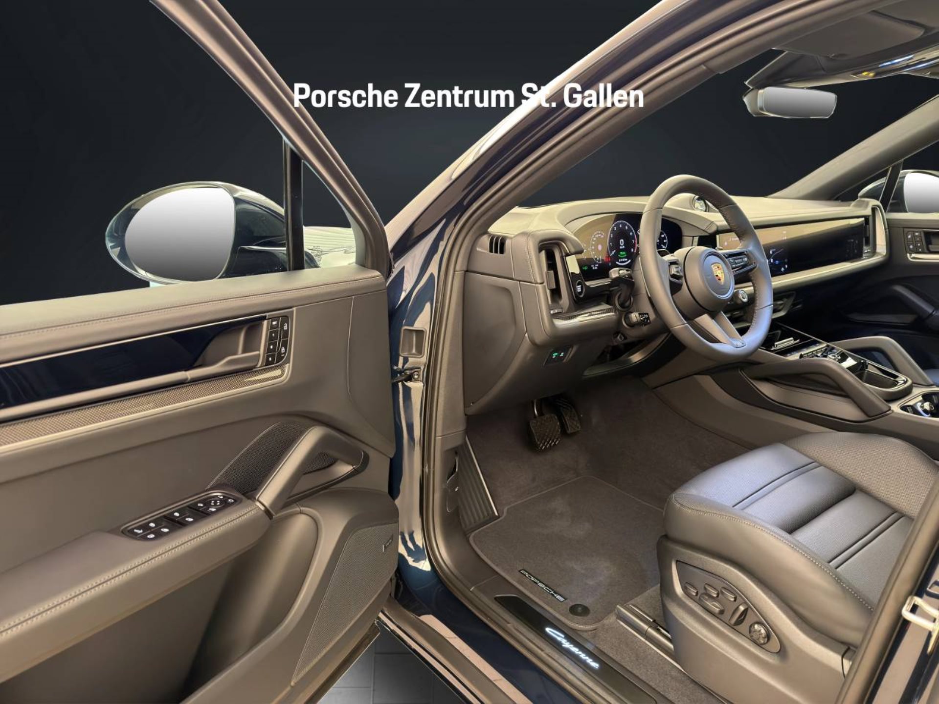 PORSCHE Cayenne E-Hybrid Coupé Black Edition-image-3