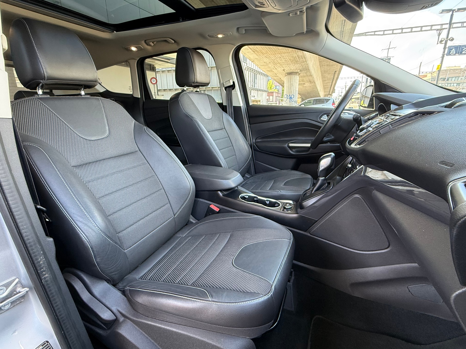 FORD Kuga 1.6 SCTi Titanium 4WD Automatic-image-12
